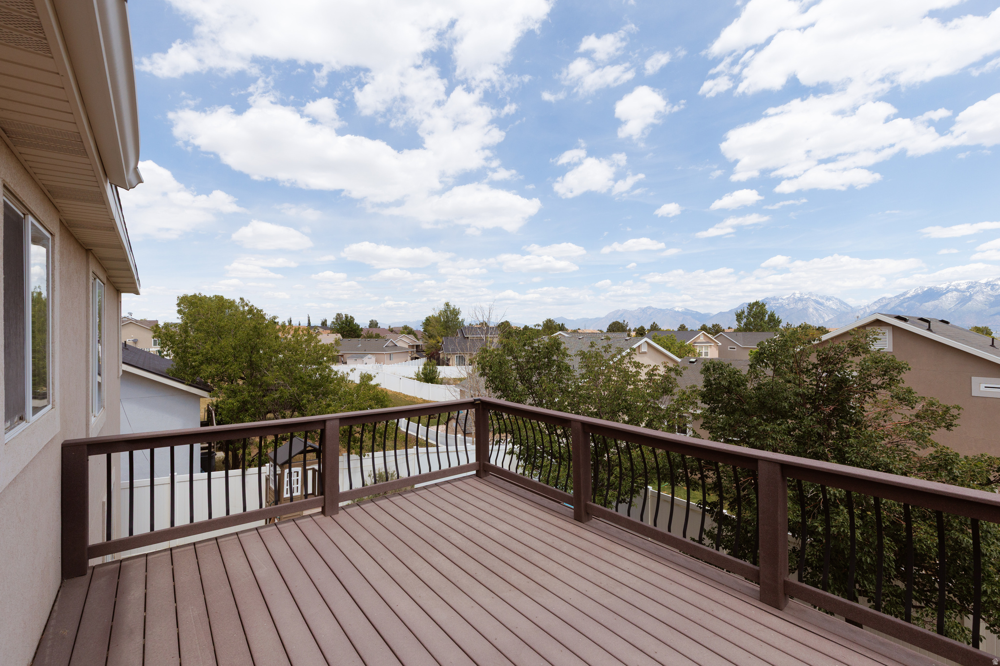 WESTERN - Residential