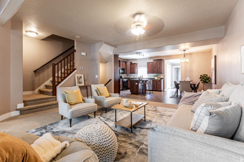 DAYBREAK - Residential