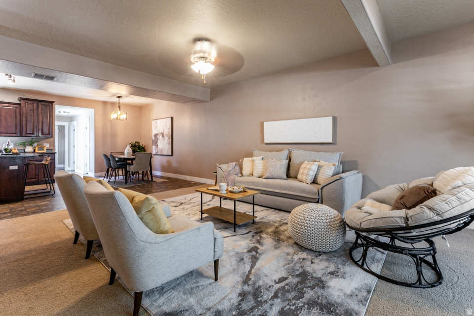 DAYBREAK - Residential