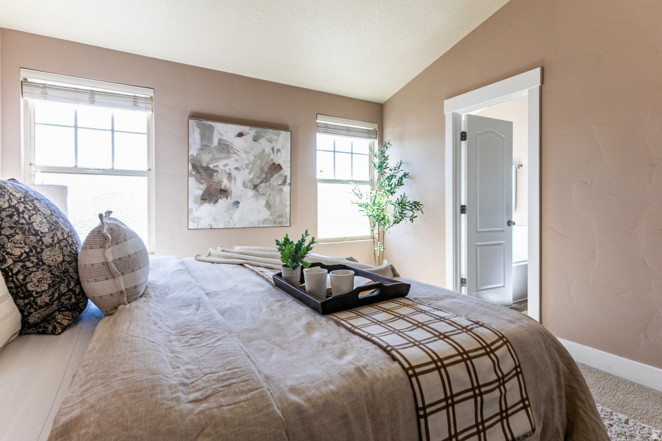 DAYBREAK - Residential