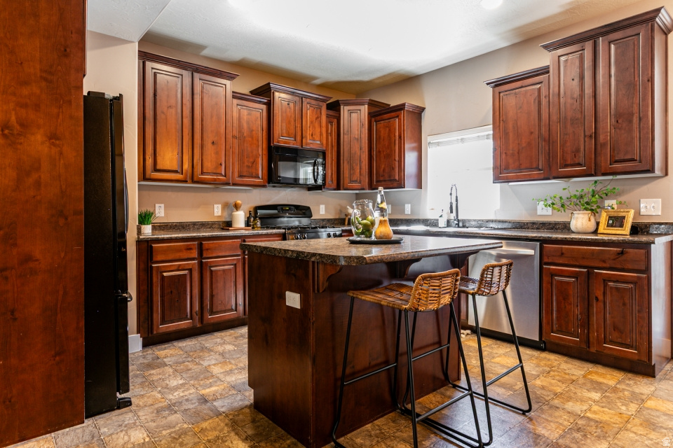 DAYBREAK - Residential