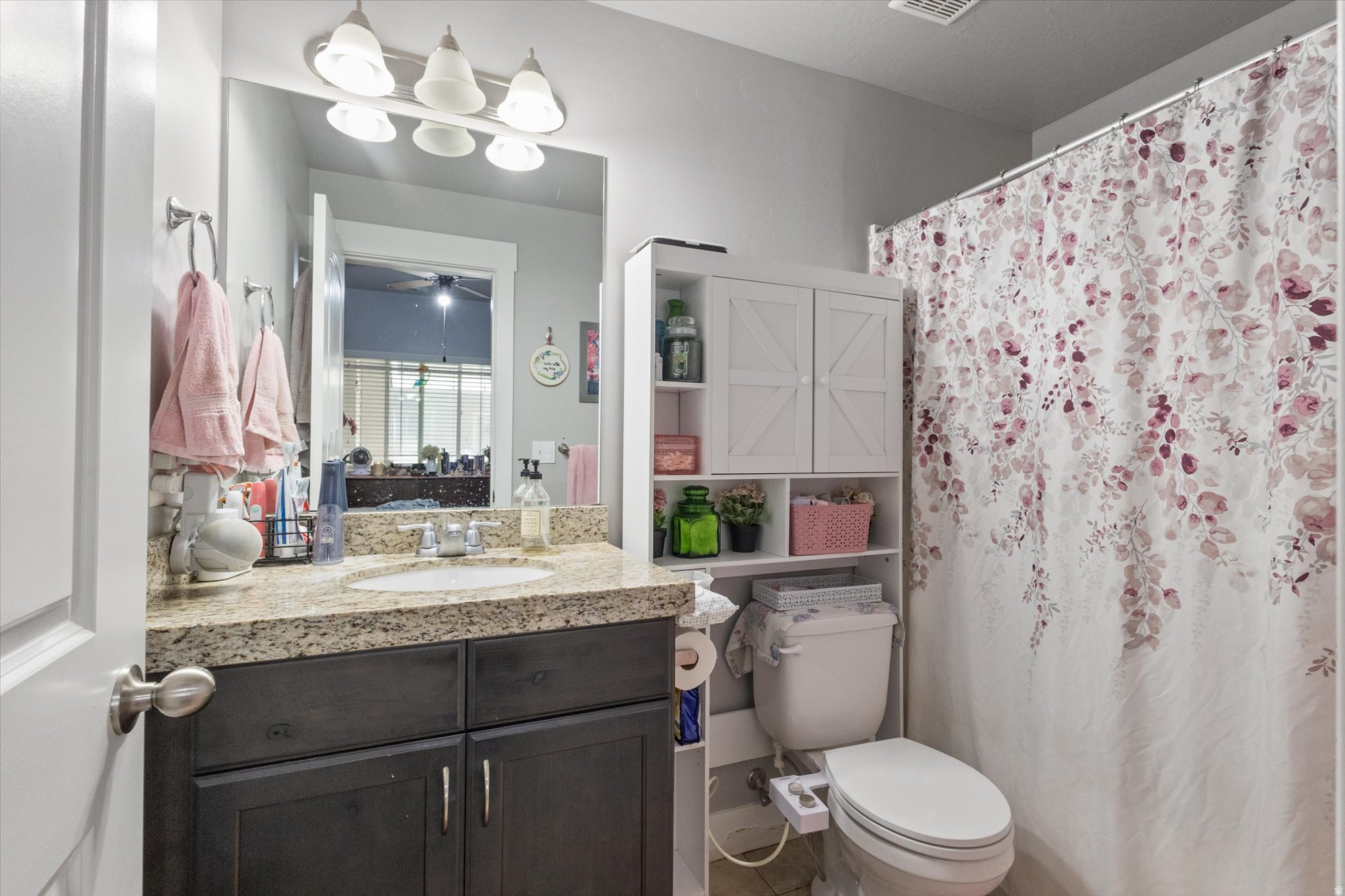 HILLCREST CONDOS - Residential