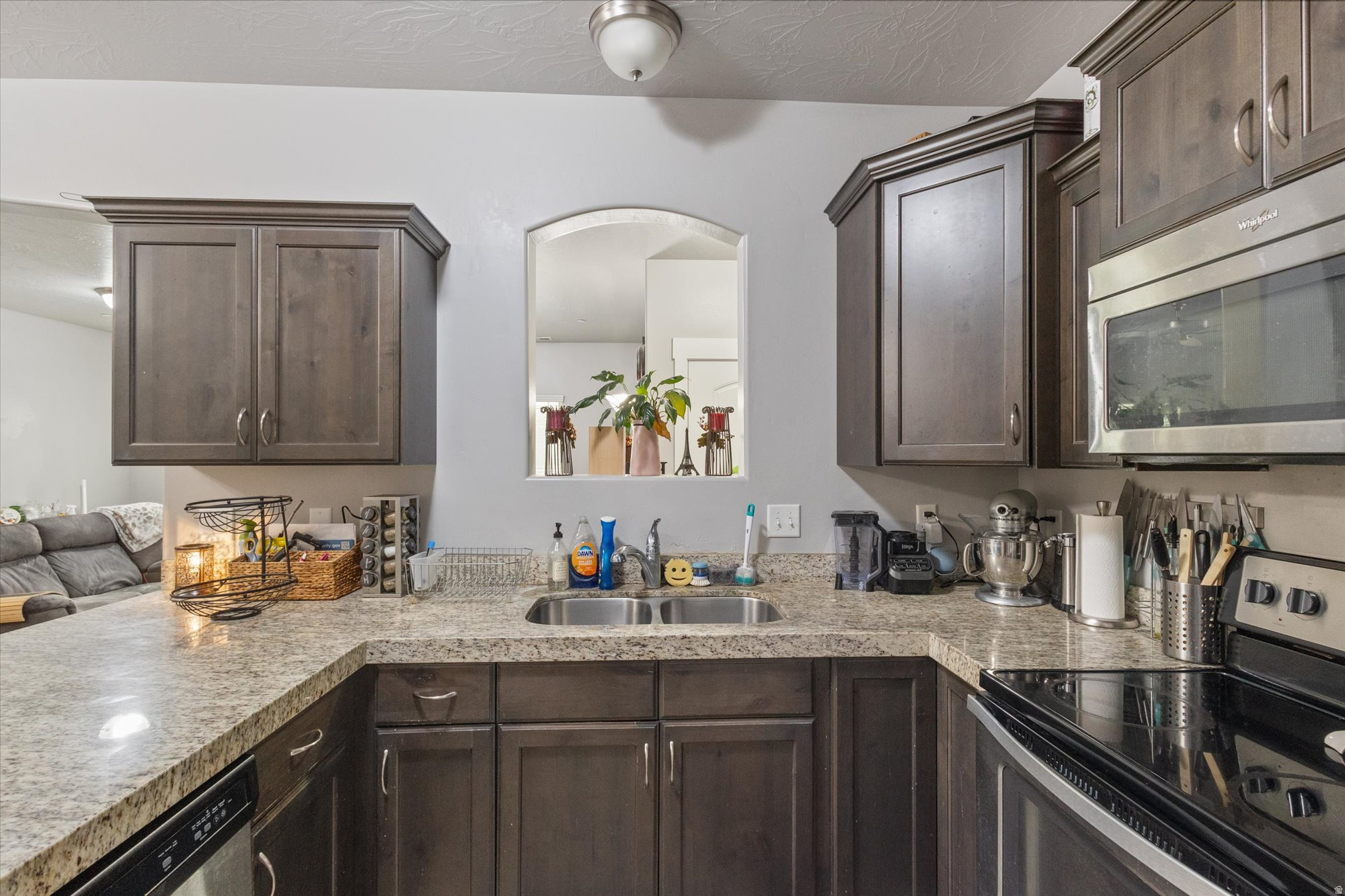 HILLCREST CONDOS - Residential