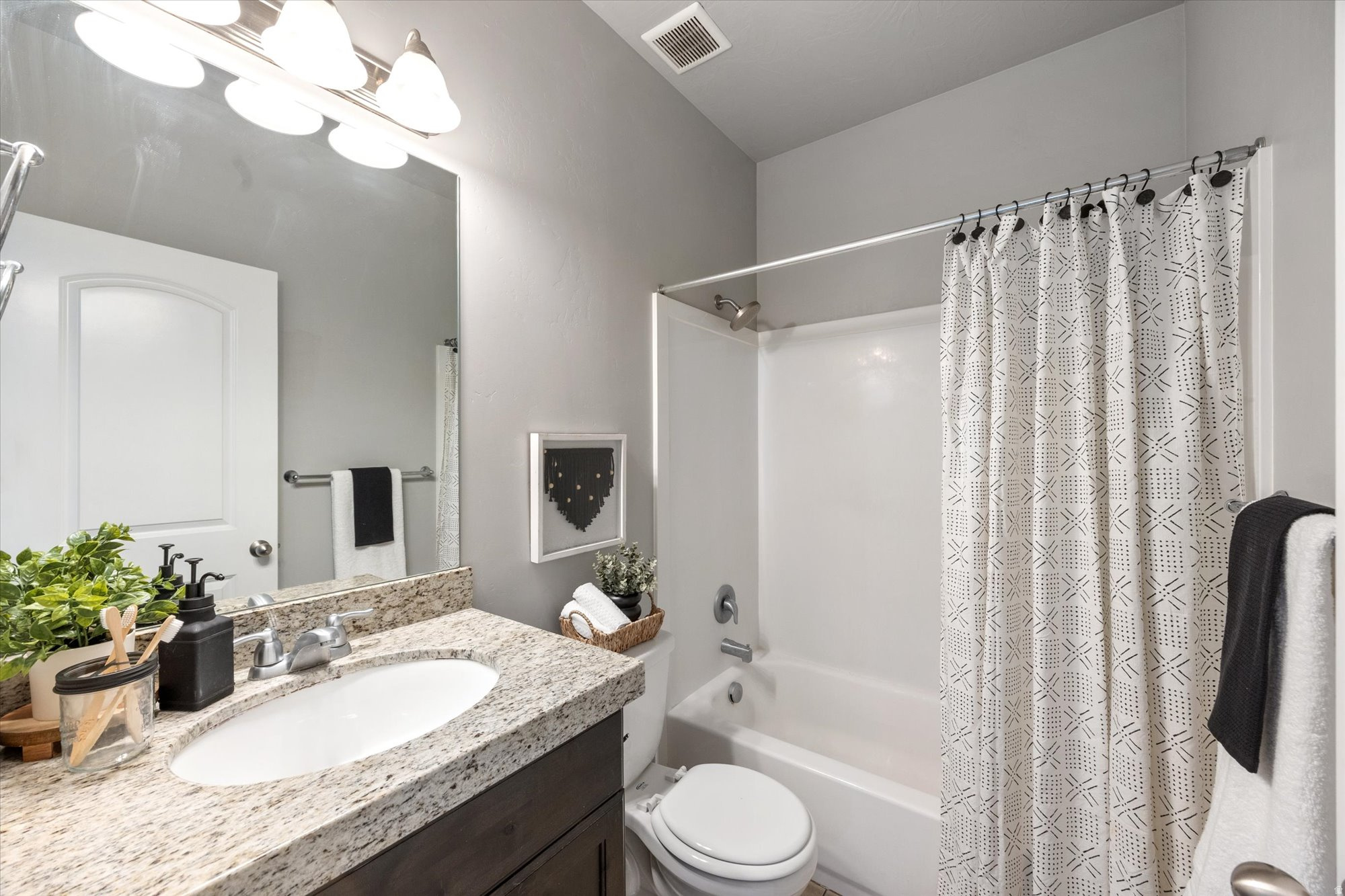 HILLCREST CONDOS - Residential