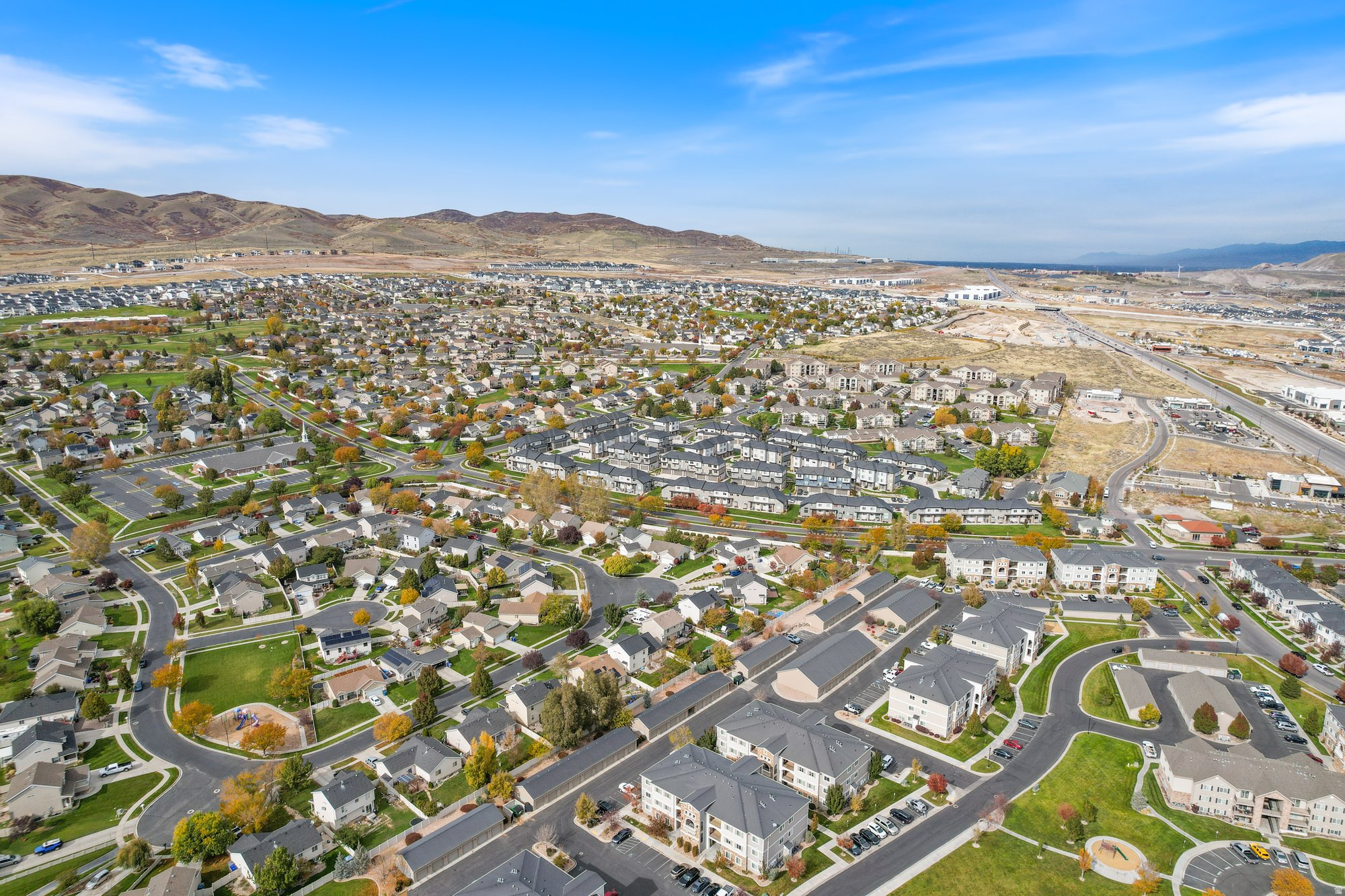 HILLCREST CONDOS - Residential