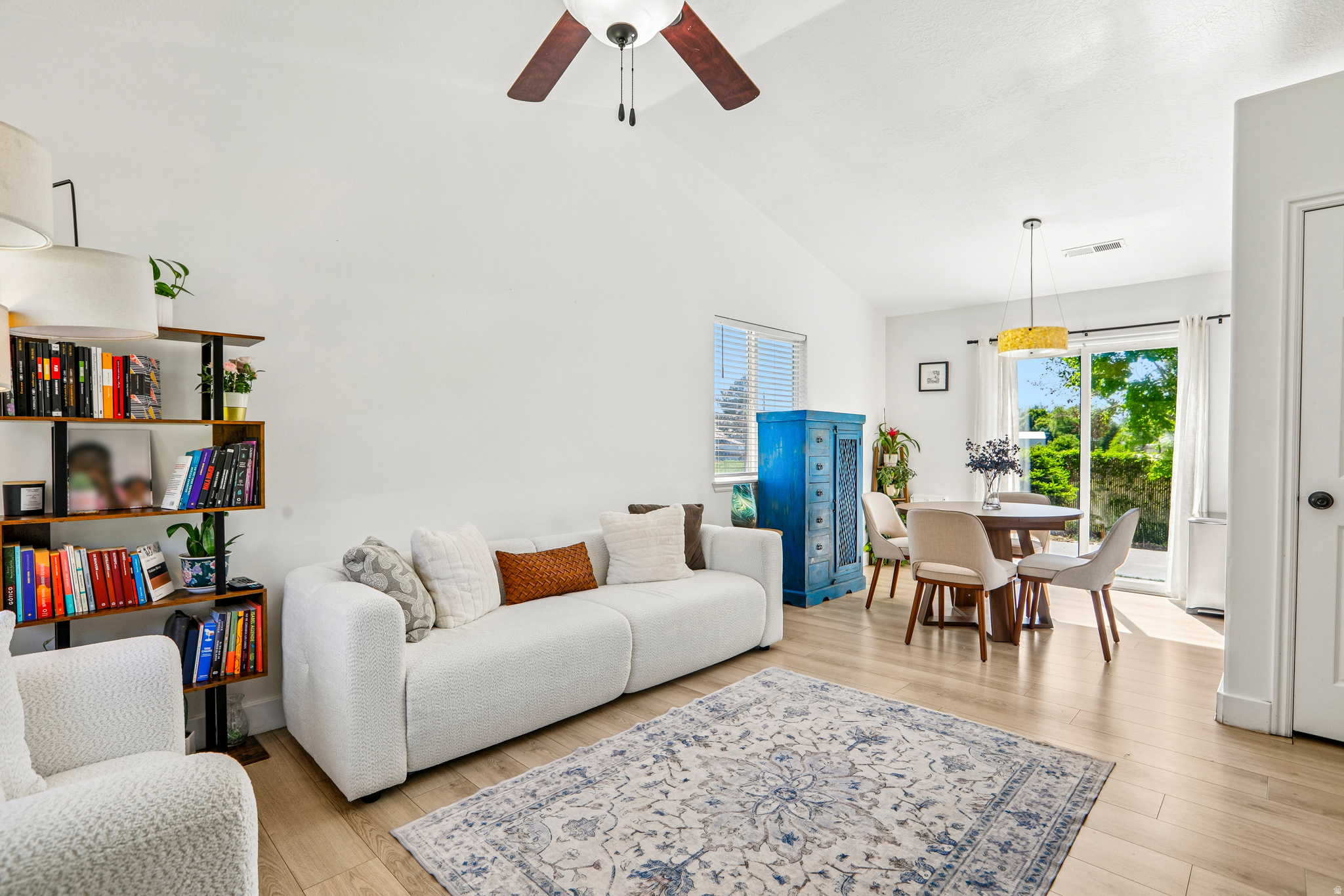 WHISPER WILLOW - Residential