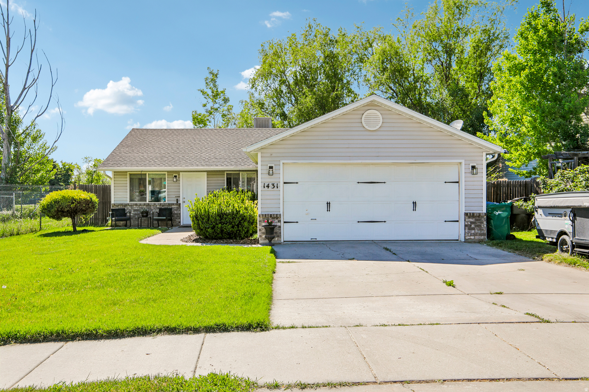 WHISPER WILLOW - Residential