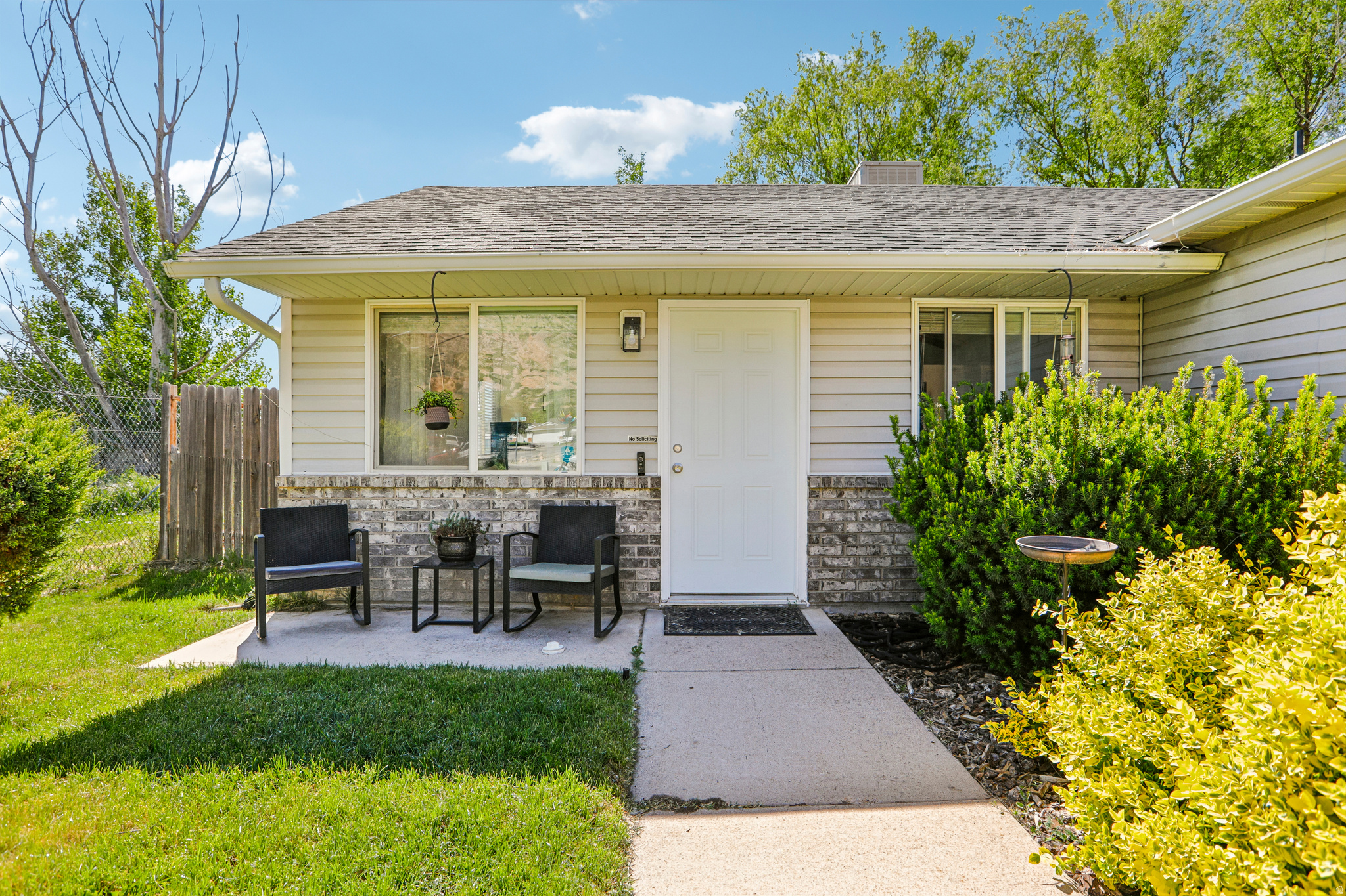 WHISPER WILLOW - Residential