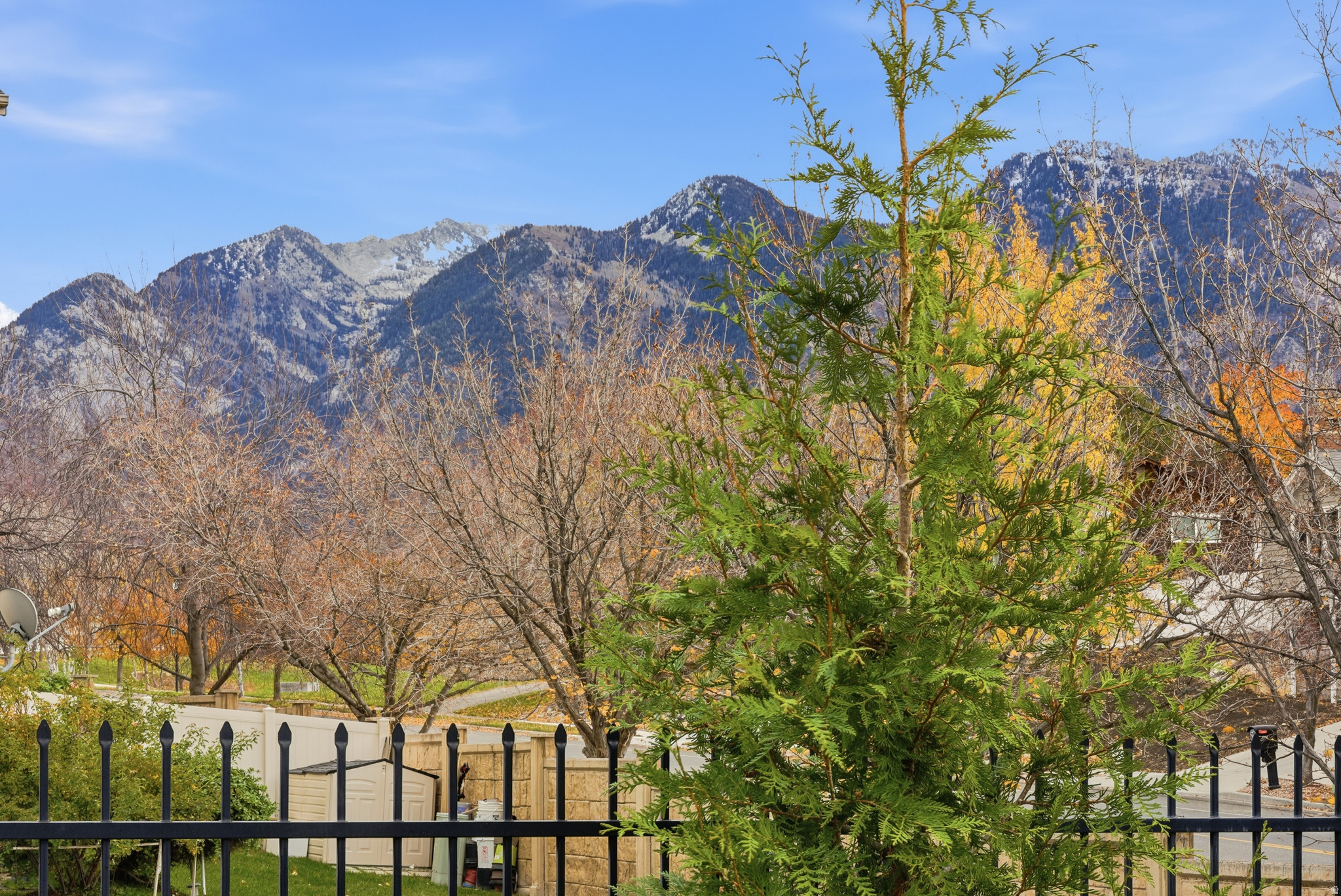 THE POINTE AT LITTLE COTTONWOOD - Residential