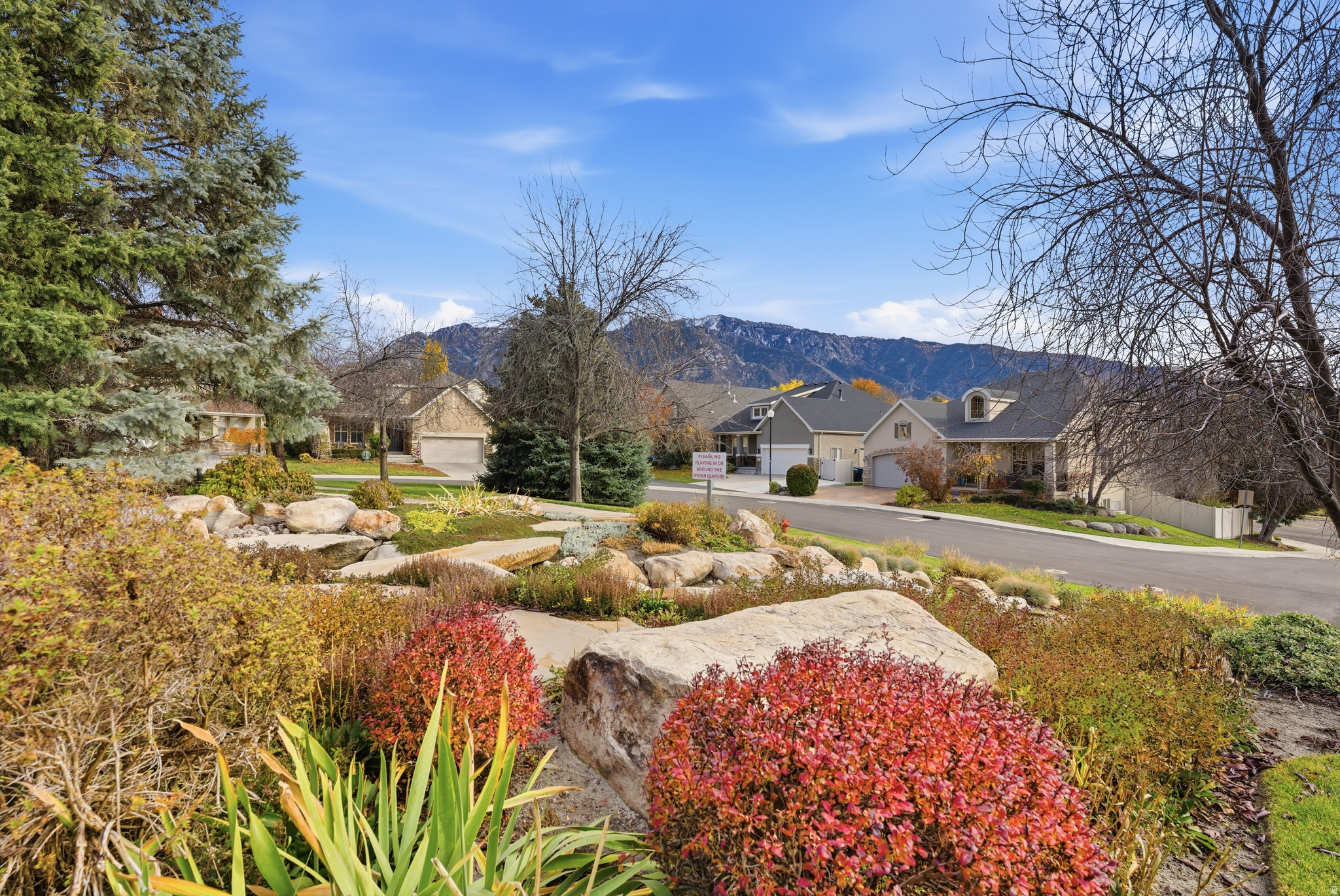 THE POINTE AT LITTLE COTTONWOOD - Residential
