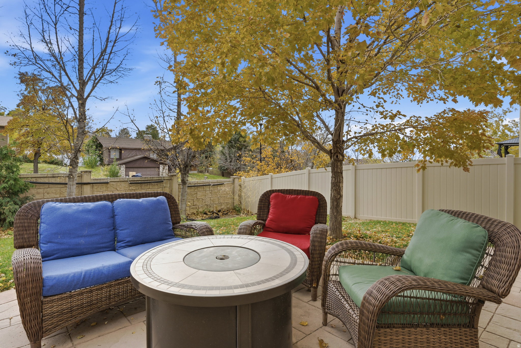 THE POINTE AT LITTLE COTTONWOOD - Residential