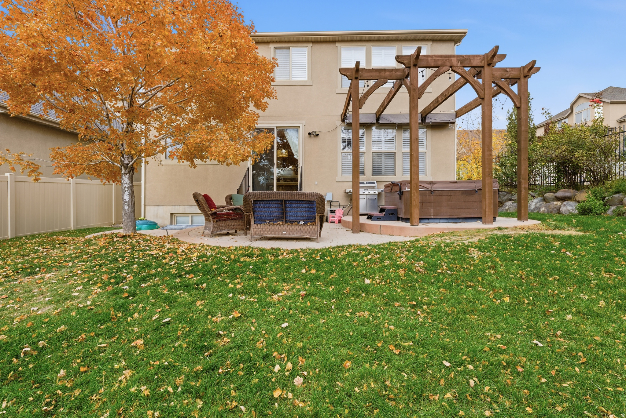 THE POINTE AT LITTLE COTTONWOOD - Residential