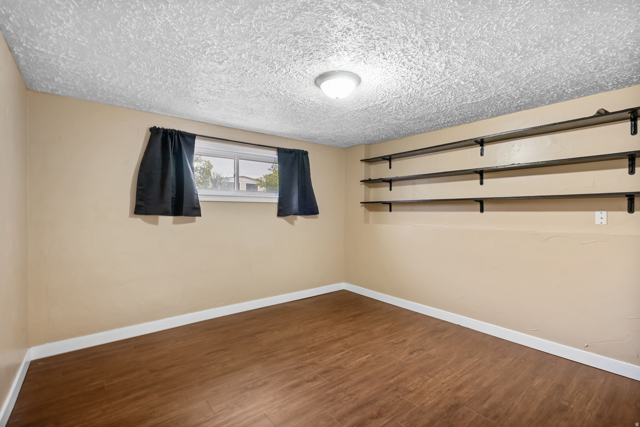 DIXIE VALLEY #5 - Residential