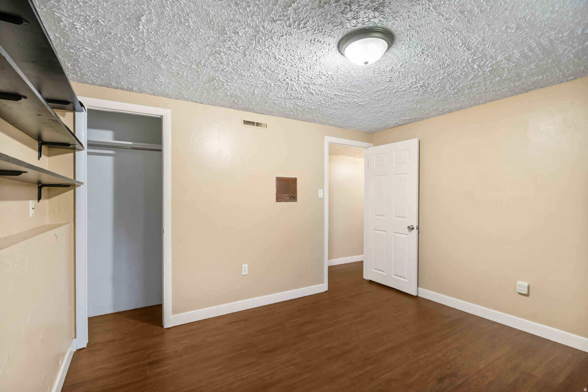 DIXIE VALLEY #5 - Residential