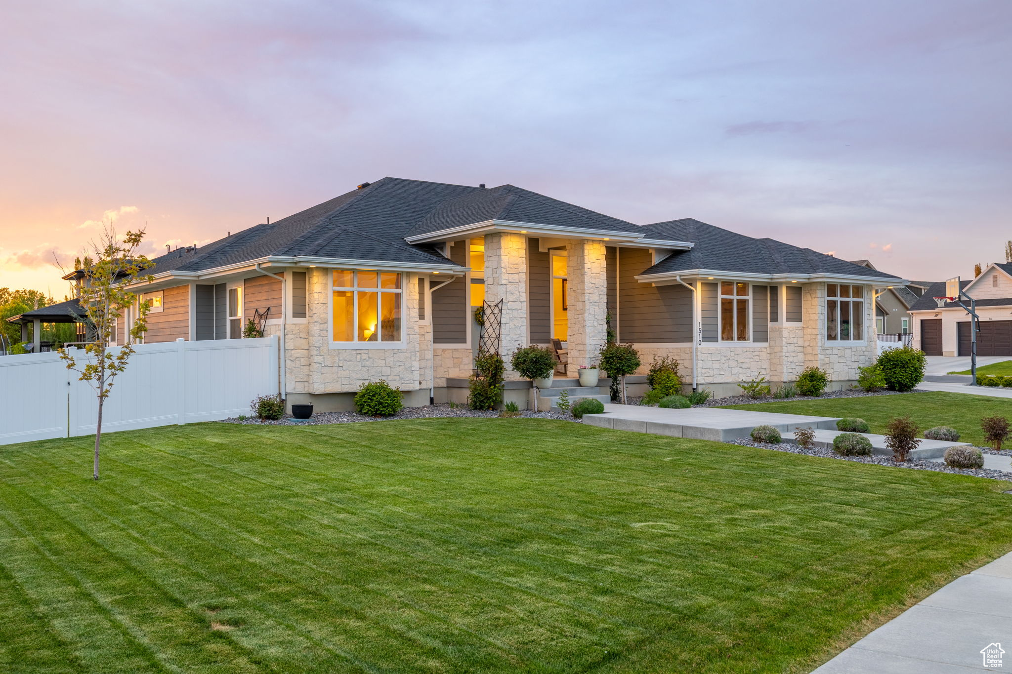 1510 W Pheasant Meadow Dr, Kaysville, Utah image 3