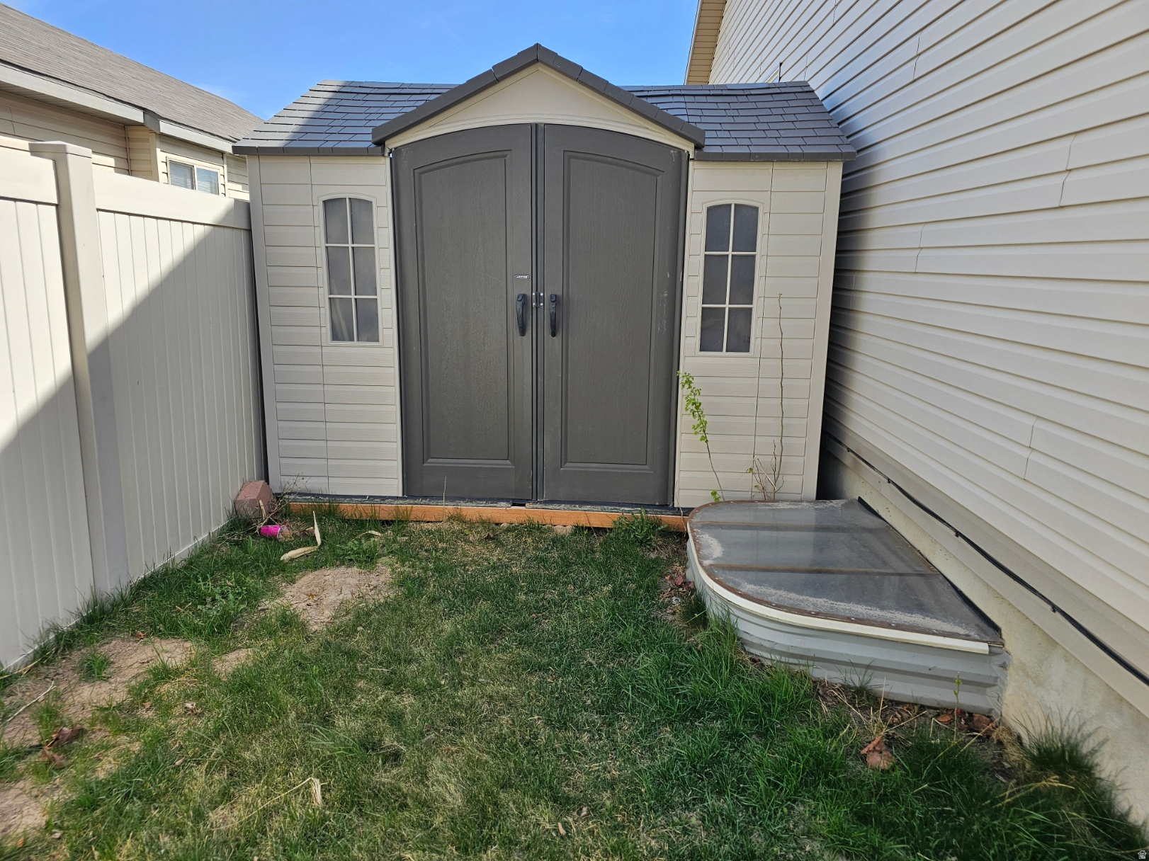 DIAMOND SUMMIT - Residential