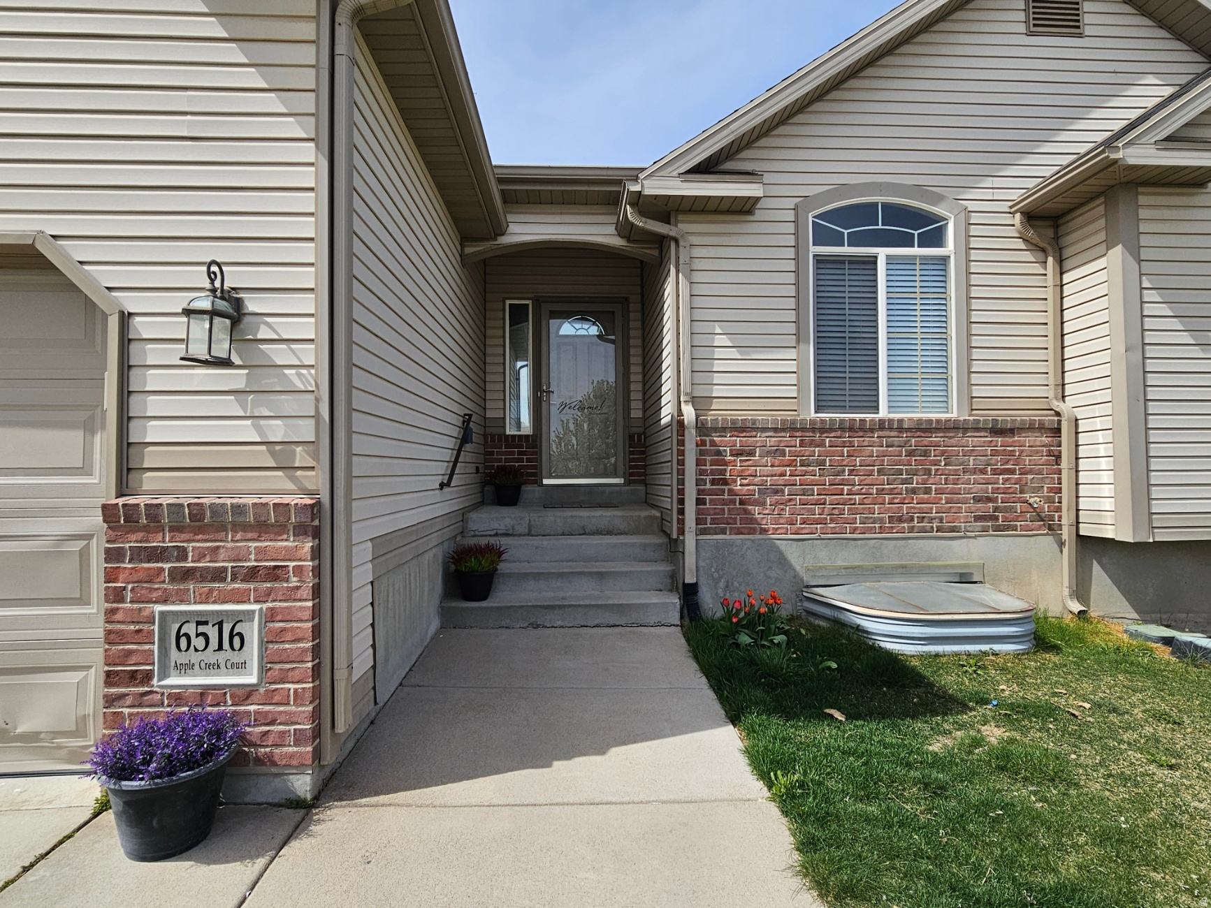 DIAMOND SUMMIT - Residential