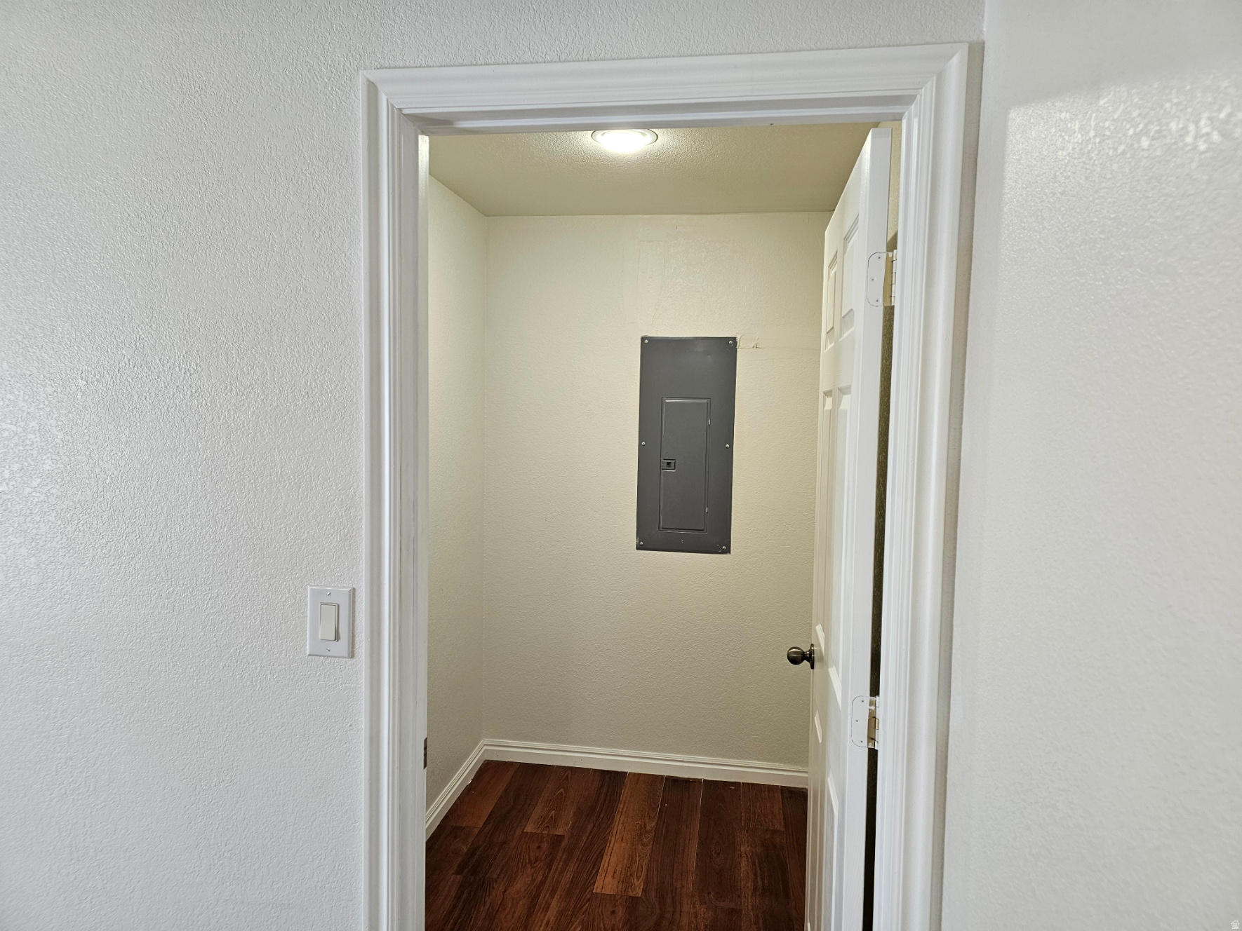 DIAMOND SUMMIT - Residential