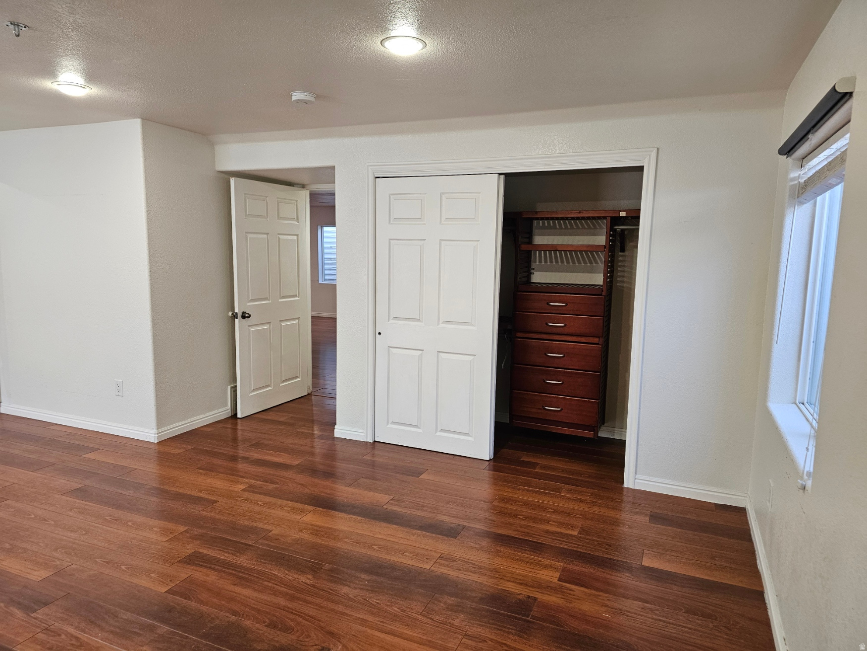 DIAMOND SUMMIT - Residential