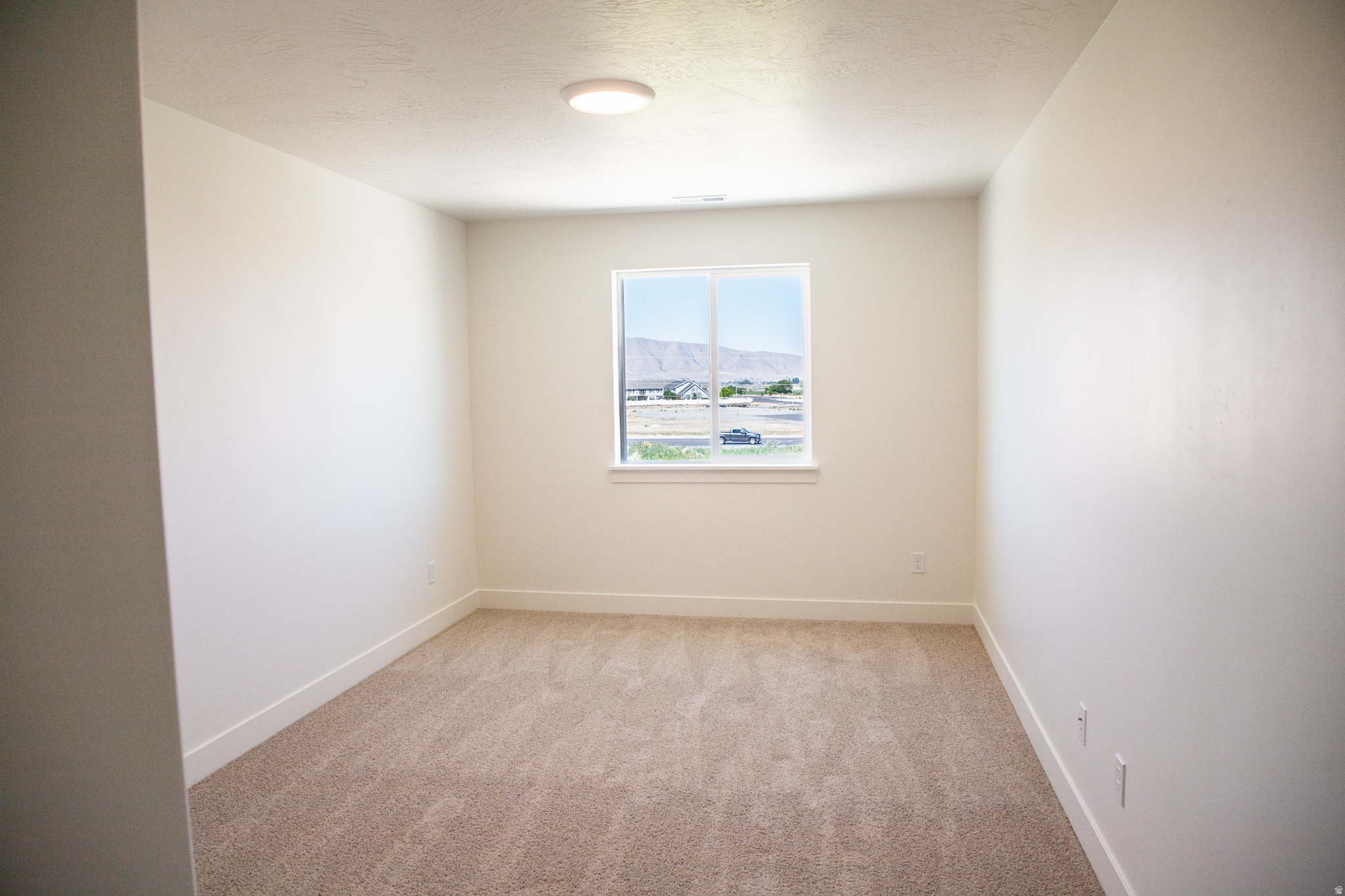 SALEM FIELDS - Residential