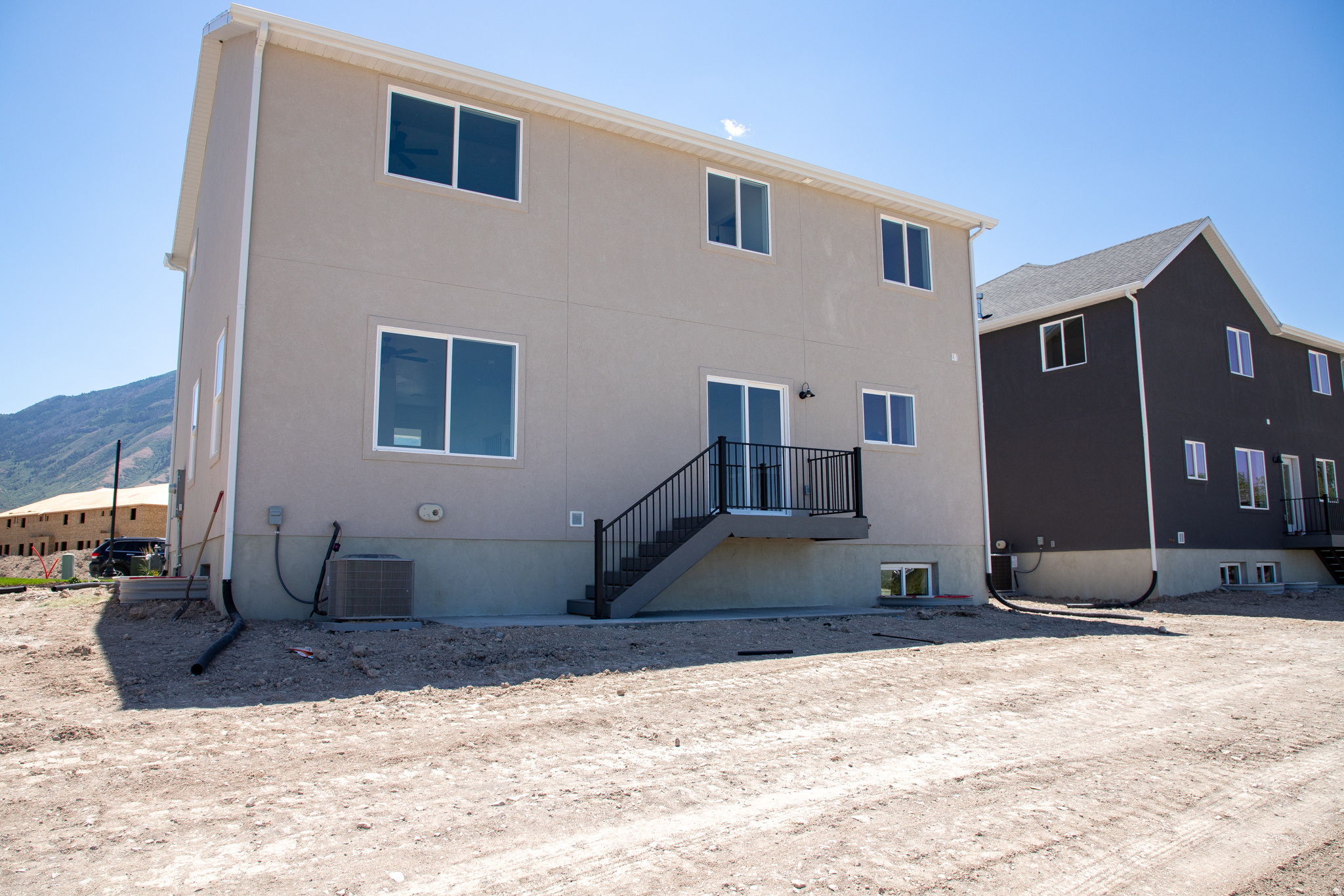 SALEM FIELDS - Residential