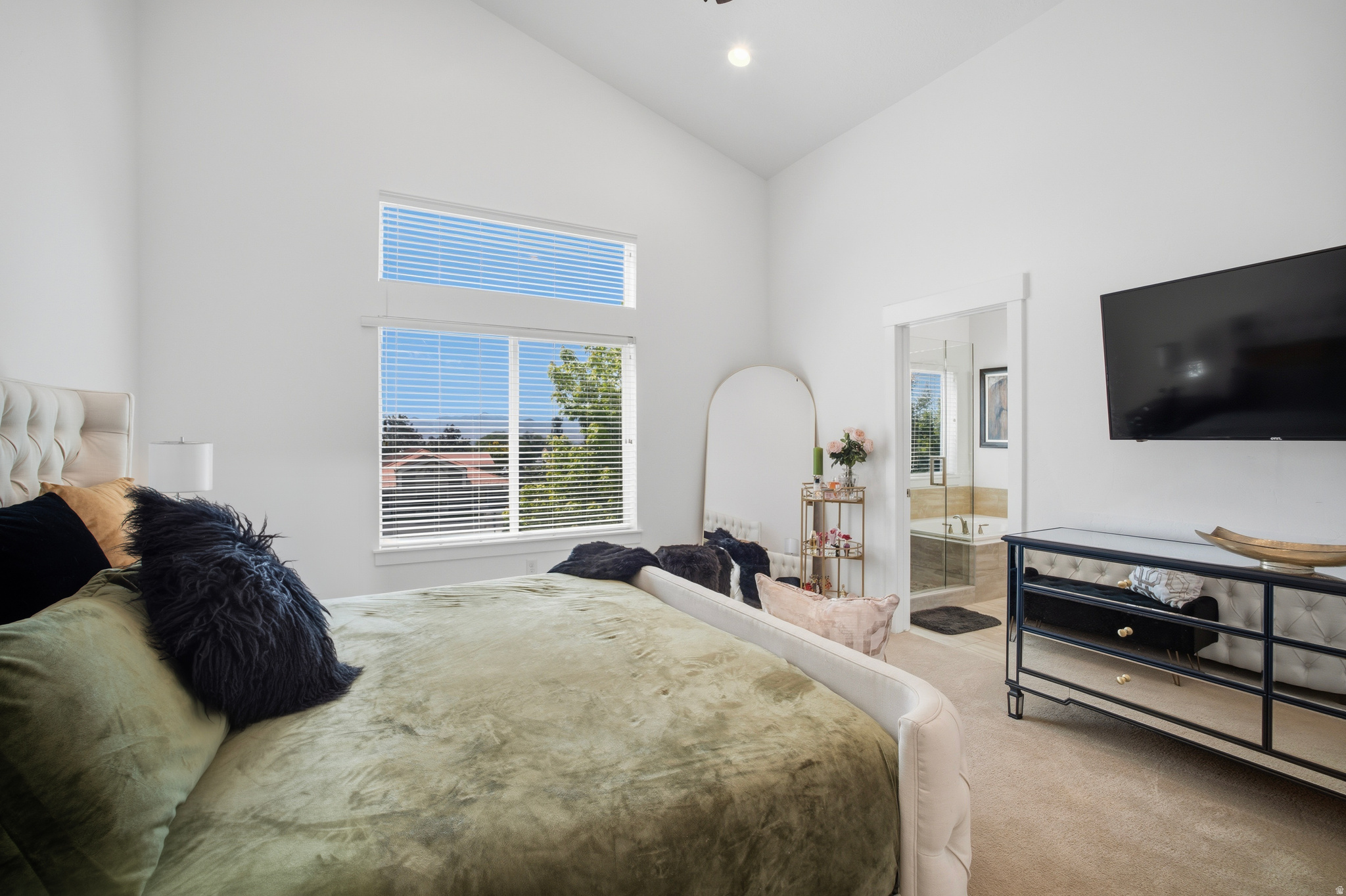 BRIDLEWOOD COURT - Residential