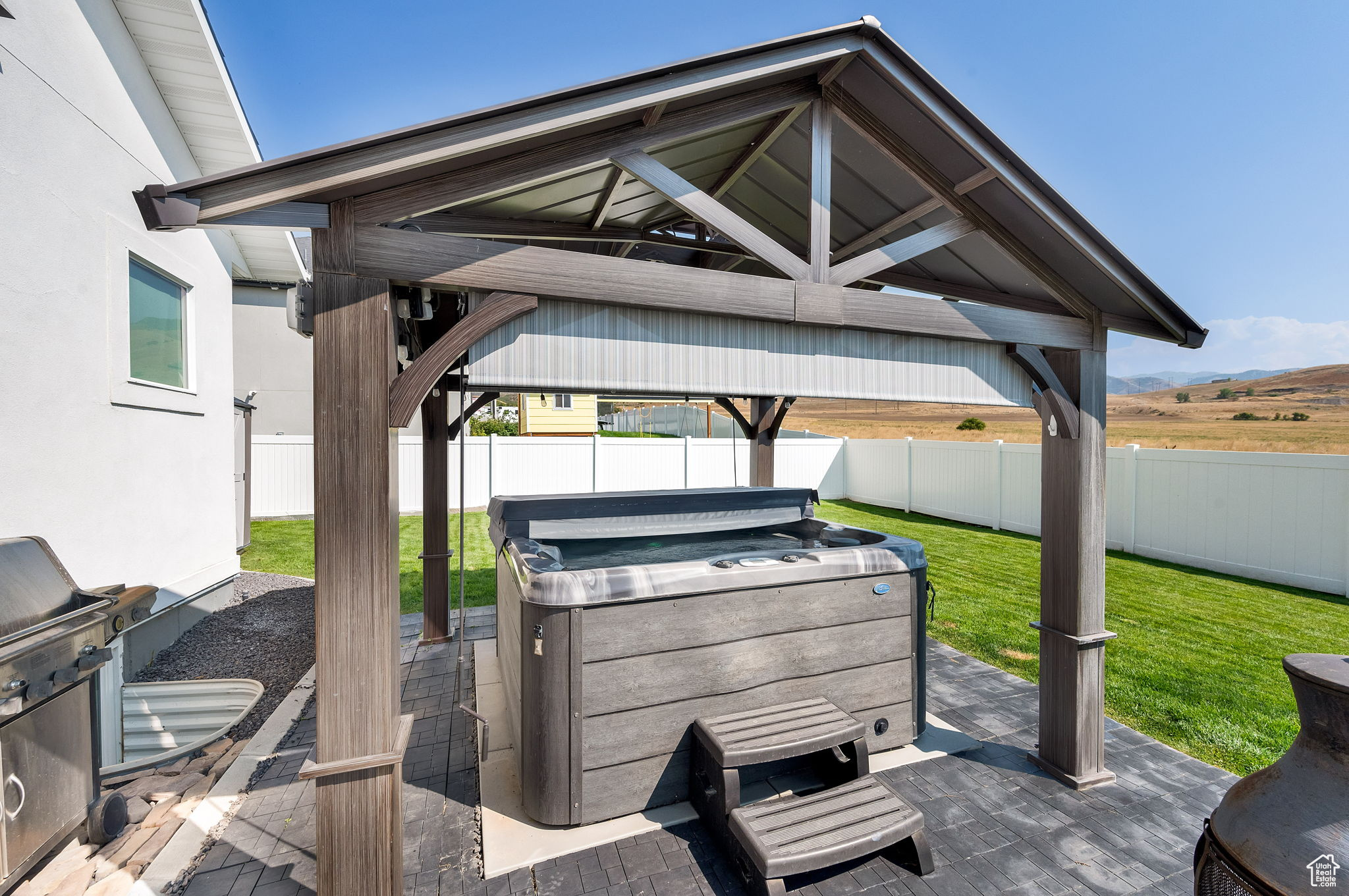 VISTAS AT DRY CANYON - Residential