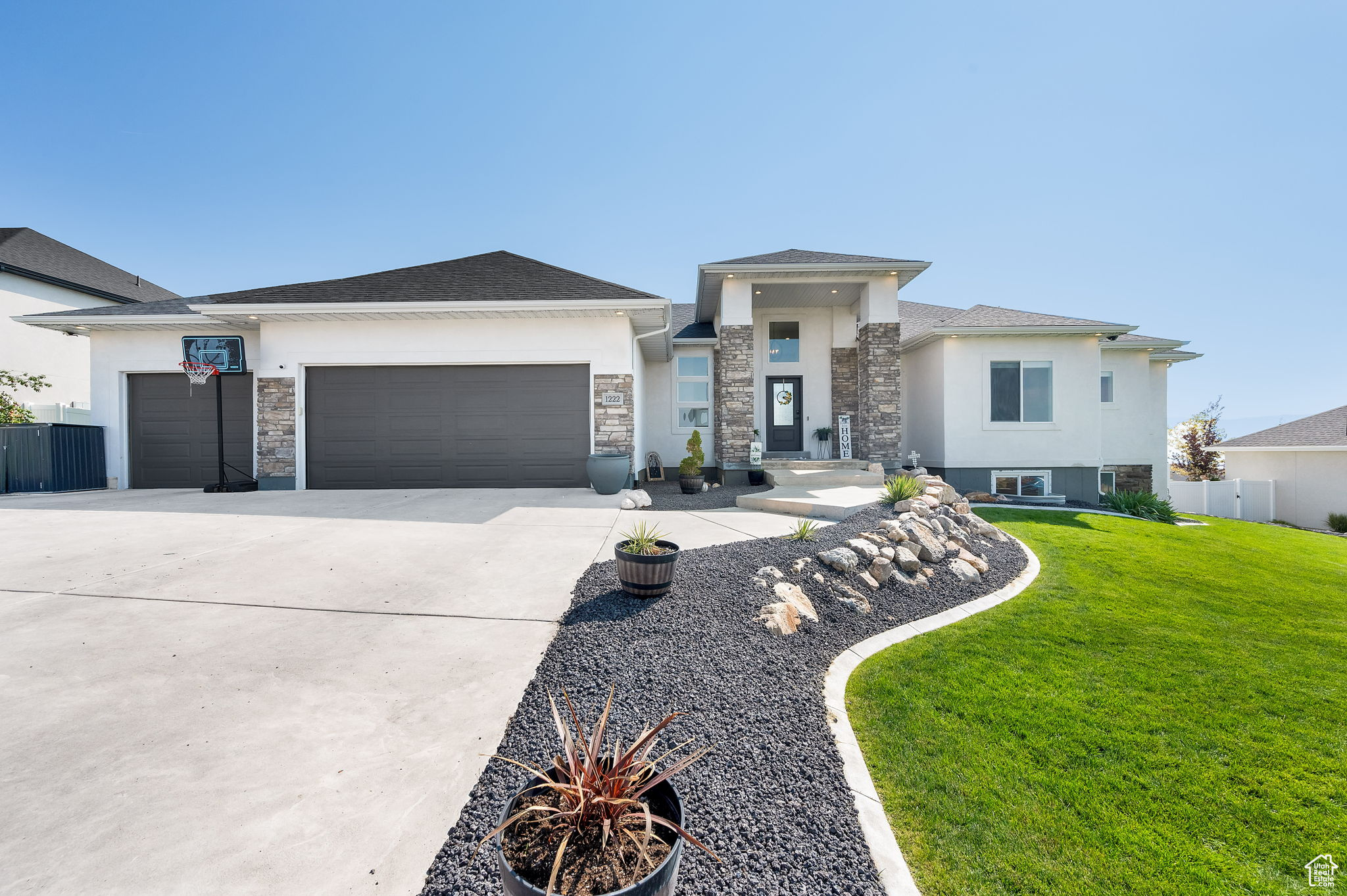 VISTAS AT DRY CANYON - Residential