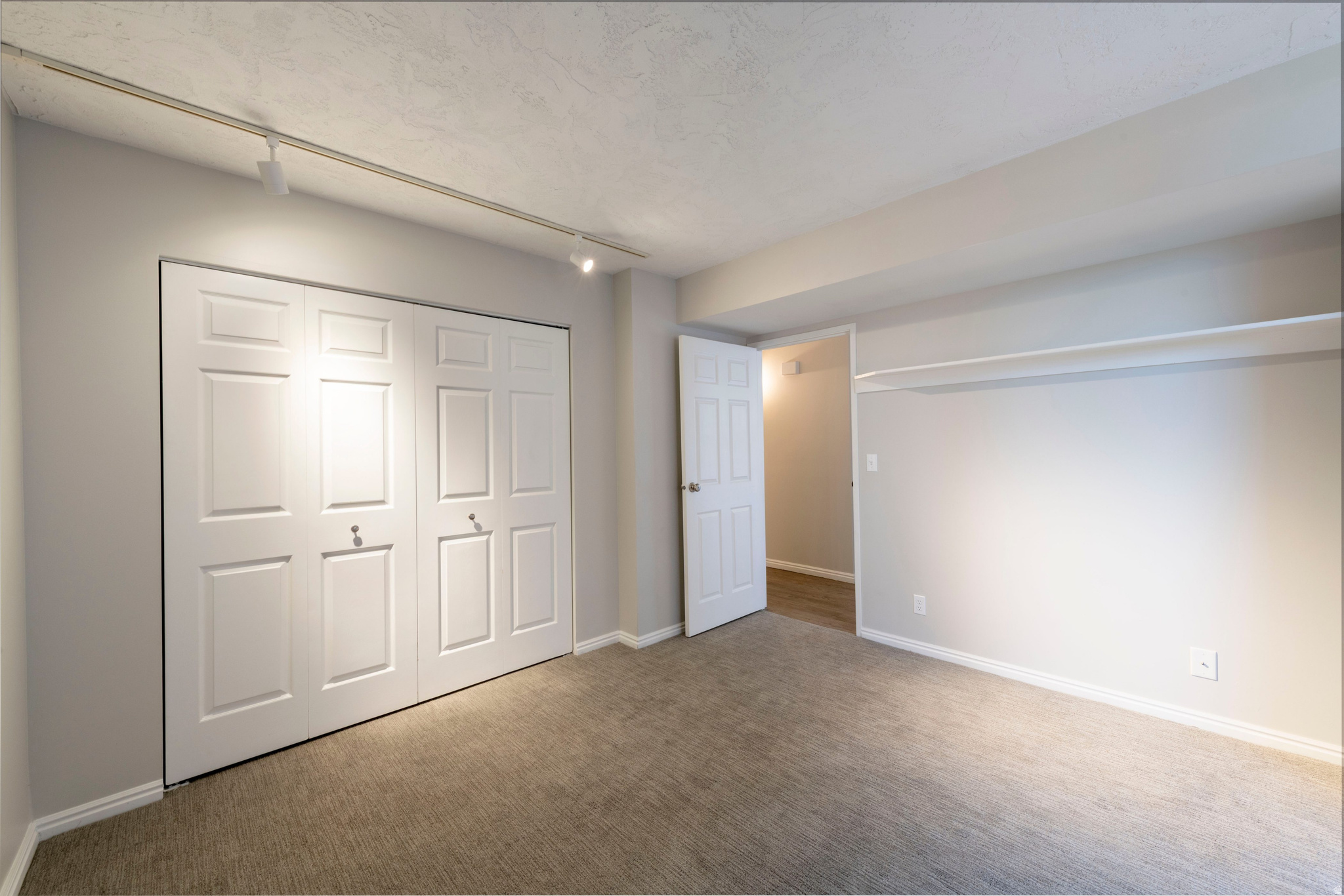 ARLINGTON PLACE - Residential