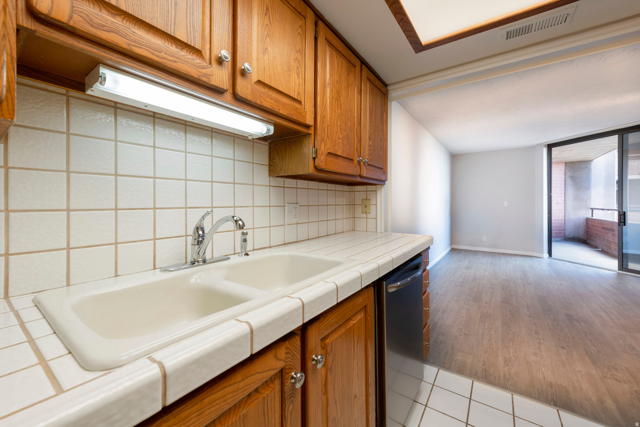 ARLINGTON PLACE - Residential