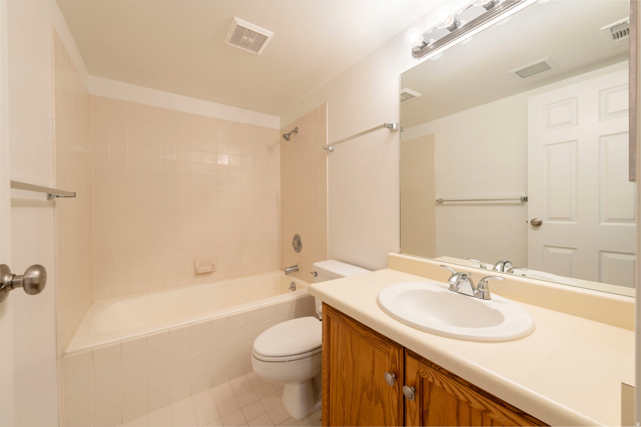 ARLINGTON PLACE - Residential