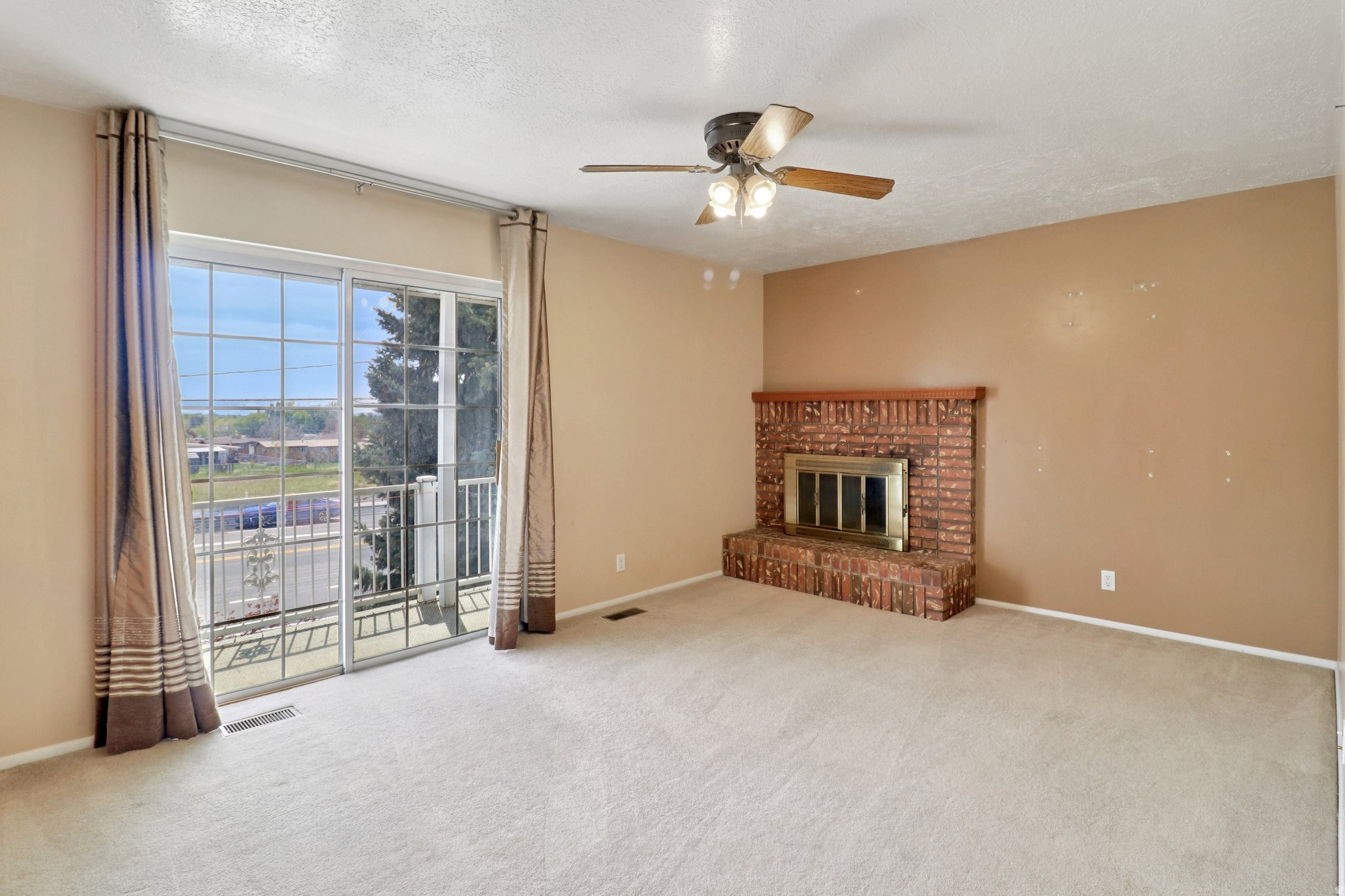 ROSEWOOD MANNER - Residential