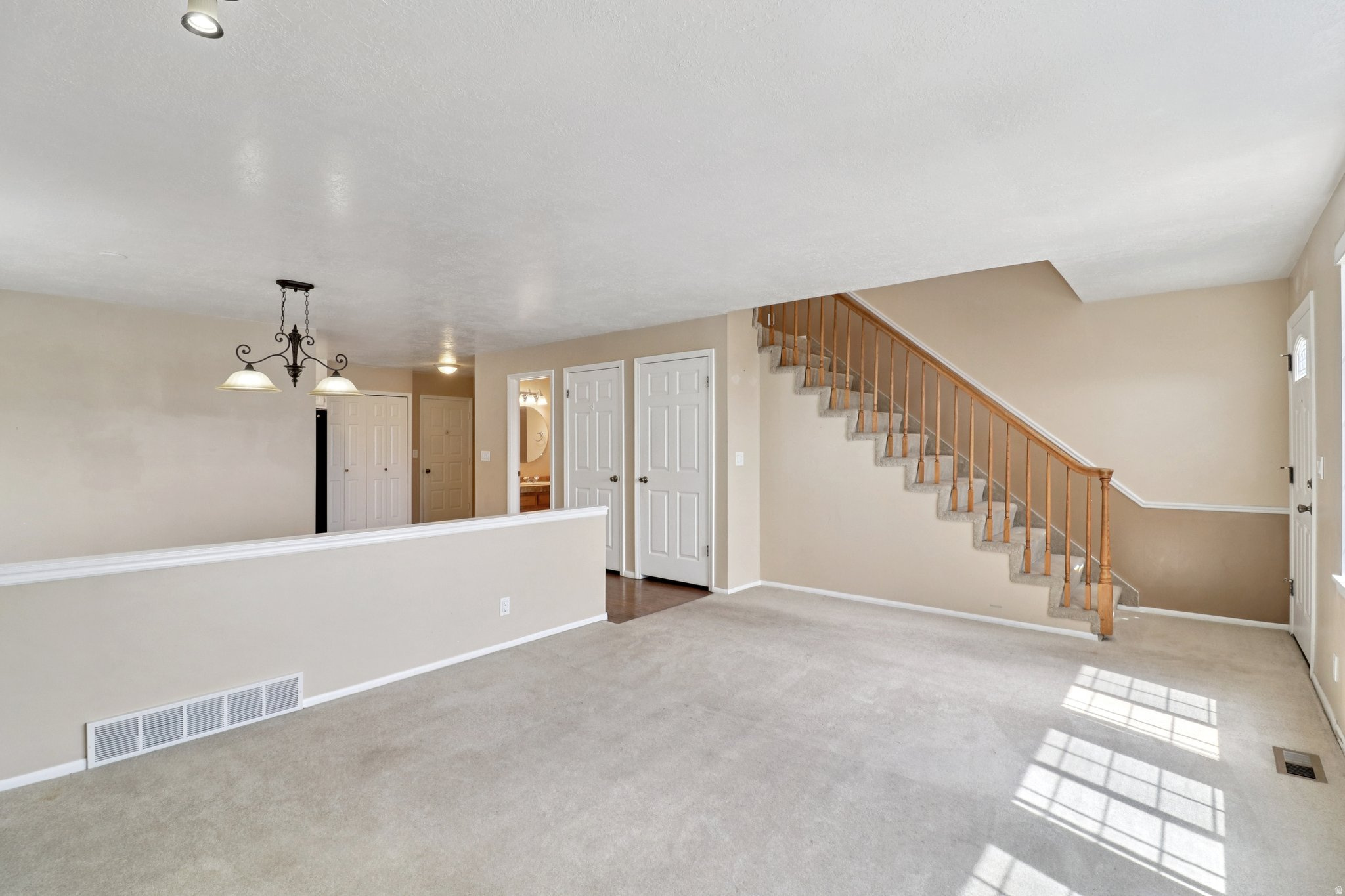 ROSEWOOD MANNER - Residential