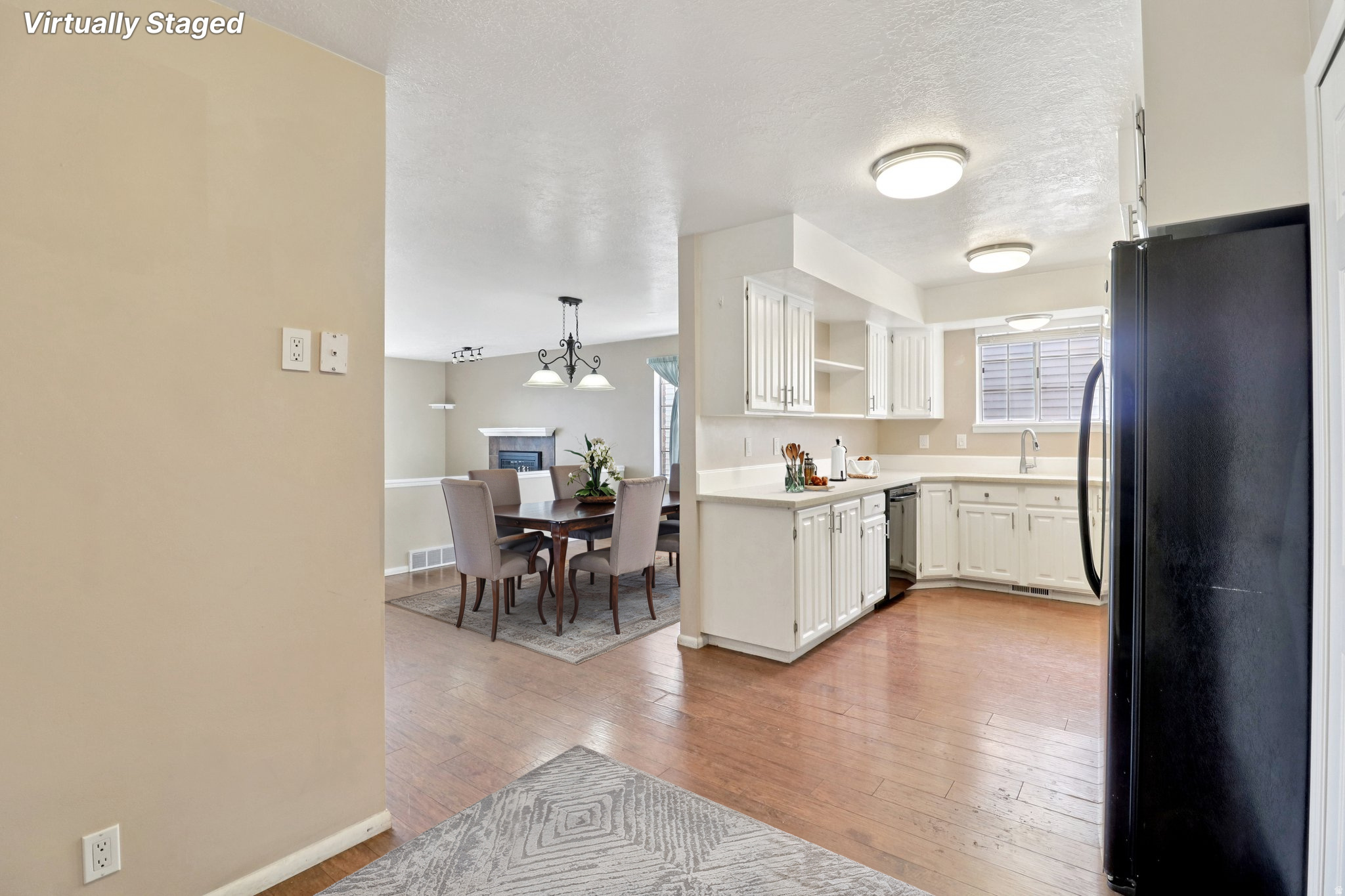 ROSEWOOD MANNER - Residential