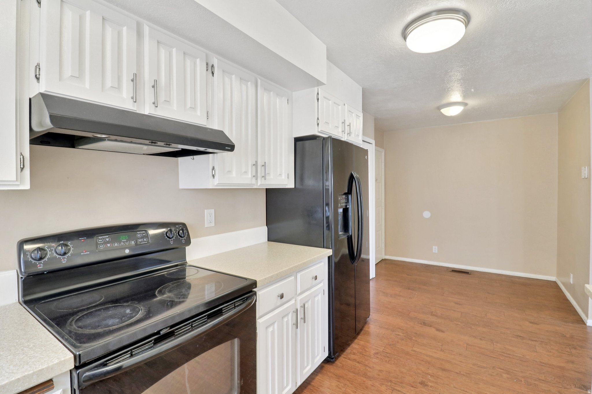 ROSEWOOD MANNER - Residential