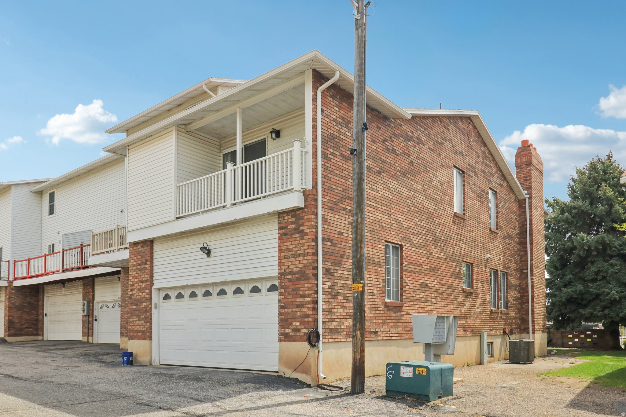 ROSEWOOD MANNER - Residential