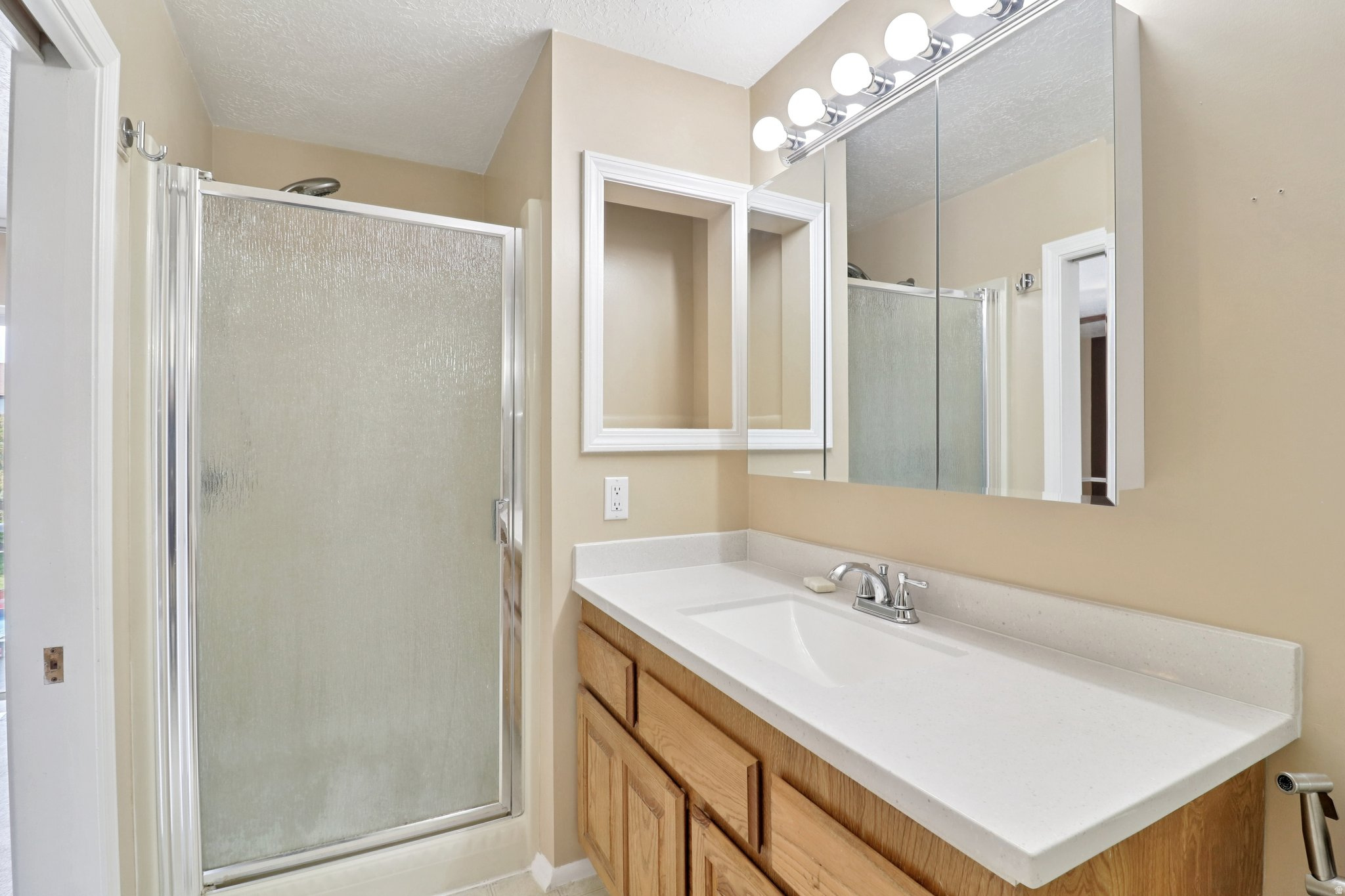 ROSEWOOD MANNER - Residential