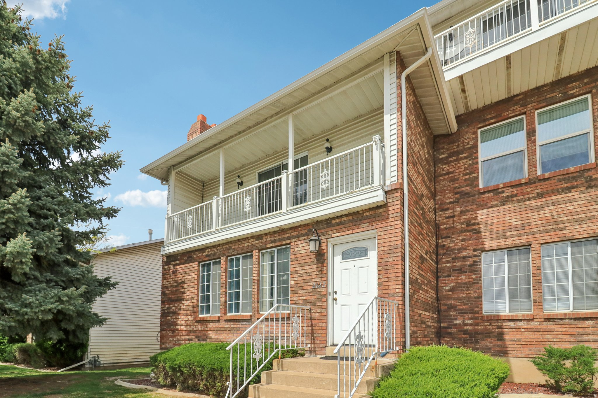 ROSEWOOD MANNER - Residential