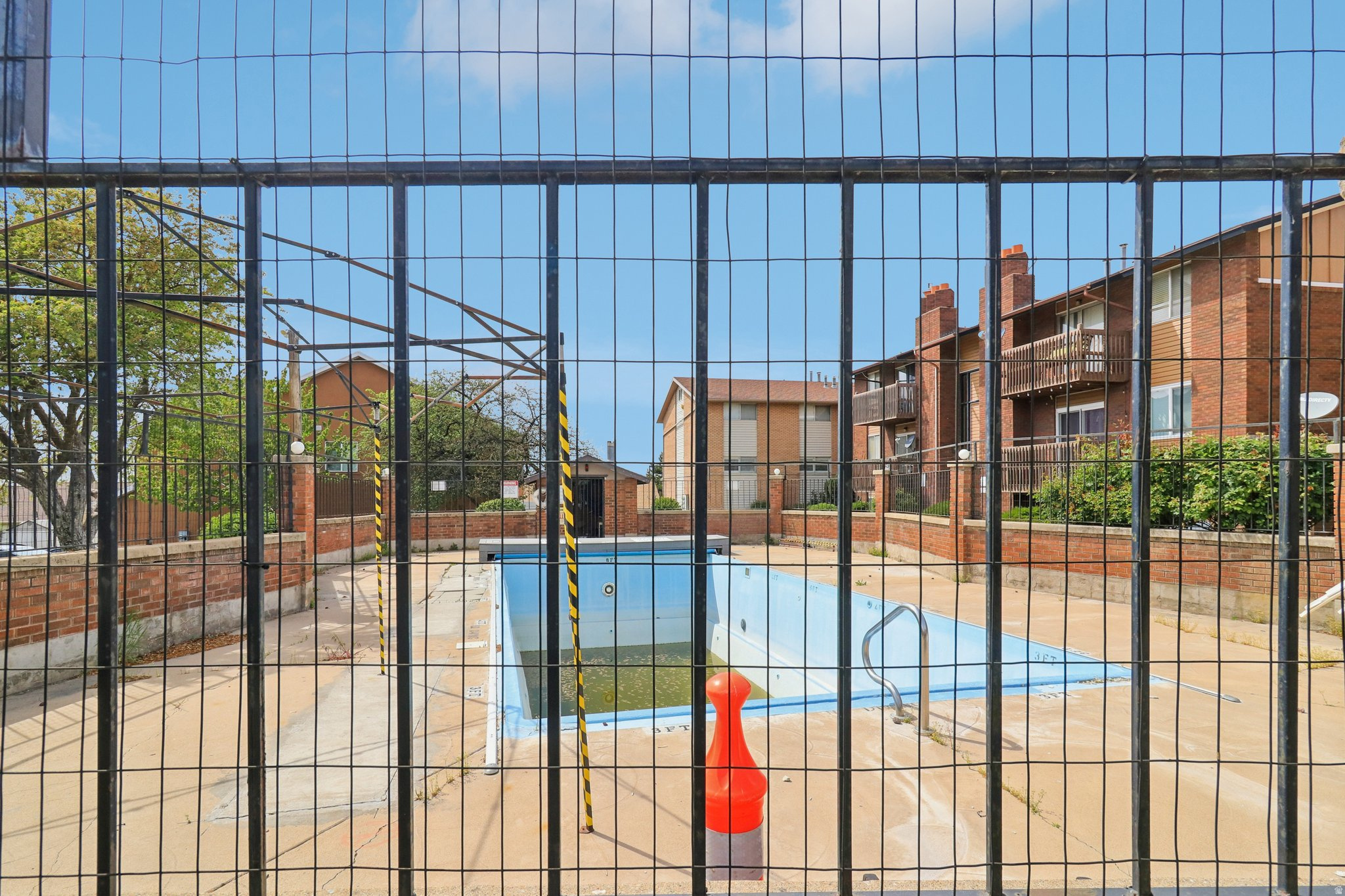 ROSEWOOD MANNER - Residential