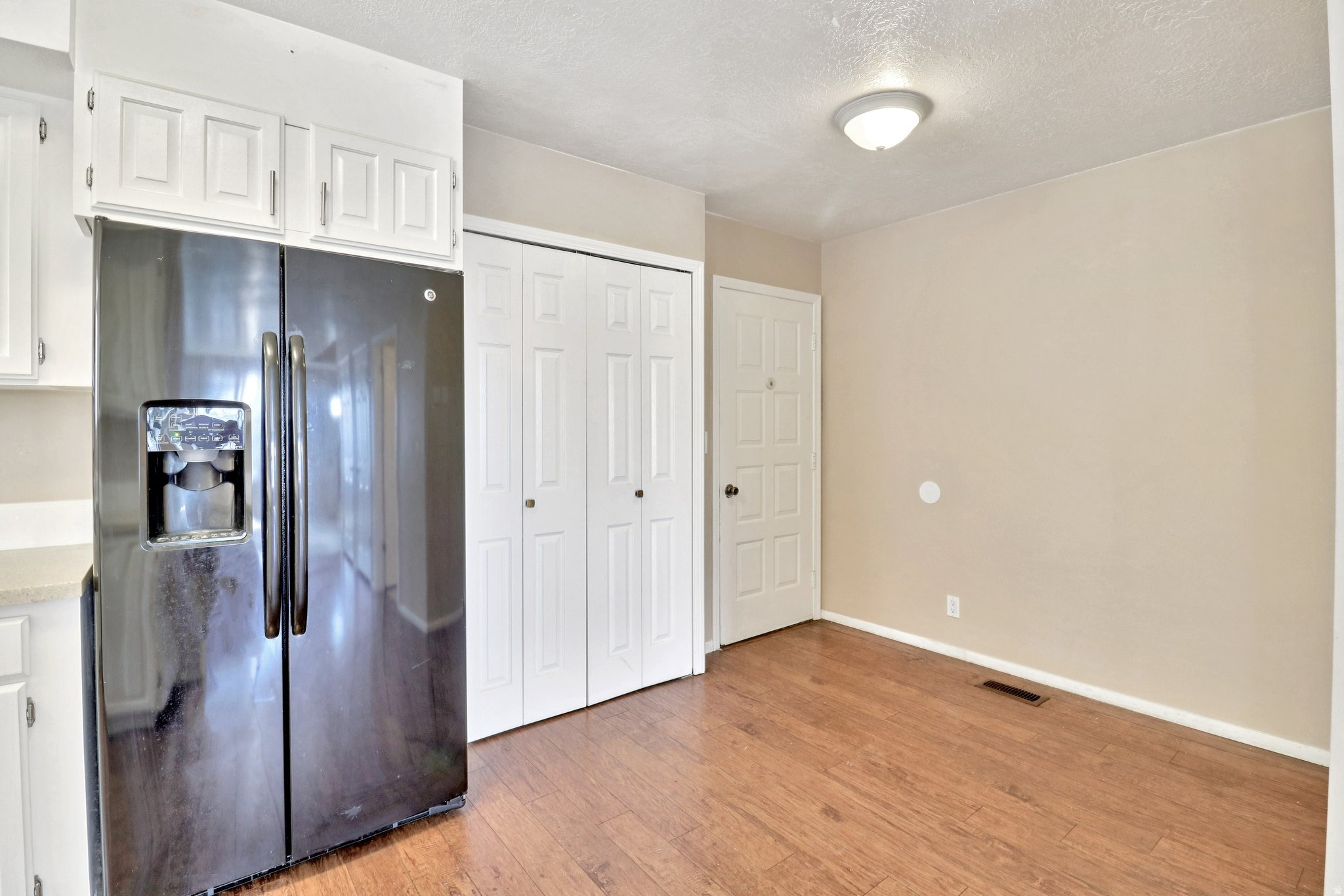 ROSEWOOD MANNER - Residential