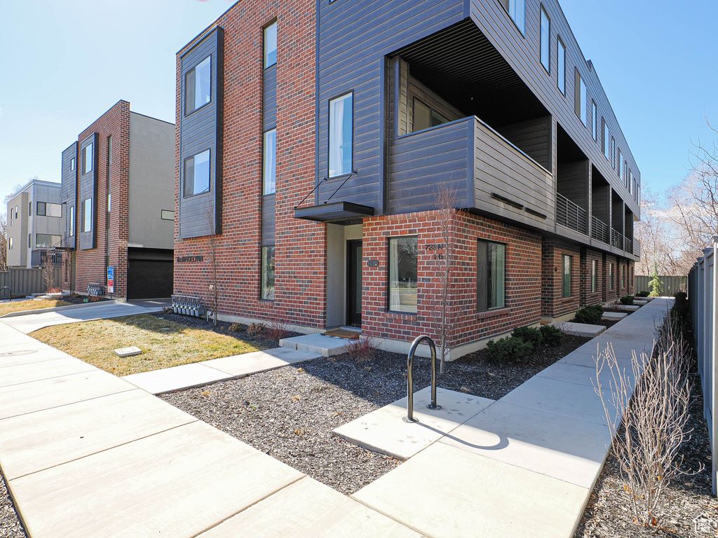 Photo of 723 N 300 W #1, Salt Lake City, UT 84103 (MLS # 2115200)