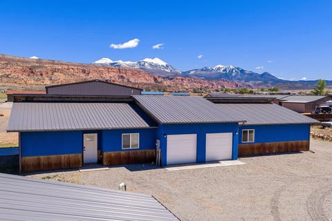 Homes For Sale - 71 N Mount Peale Dr<br/> Moab, UT 84532