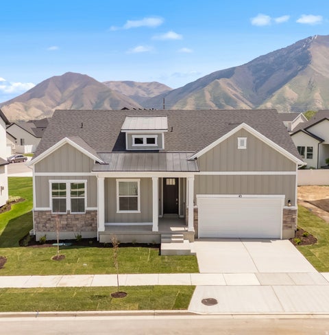 Photo of 43 S CRIMSON WAY #311, Mapleton, UT 84664 (MLS # 2169154)