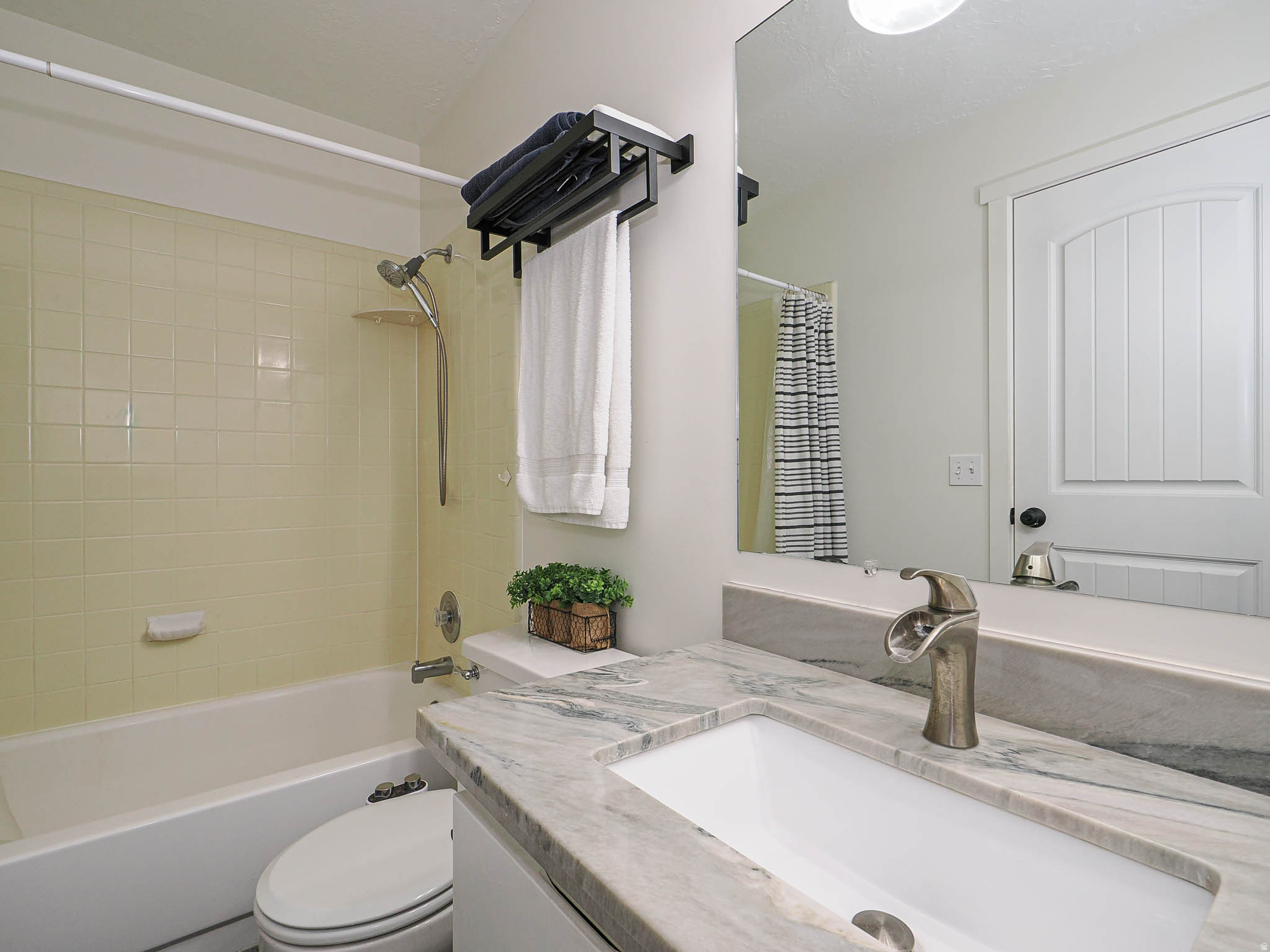 IMPERIAL SQUARE #2 - Residential