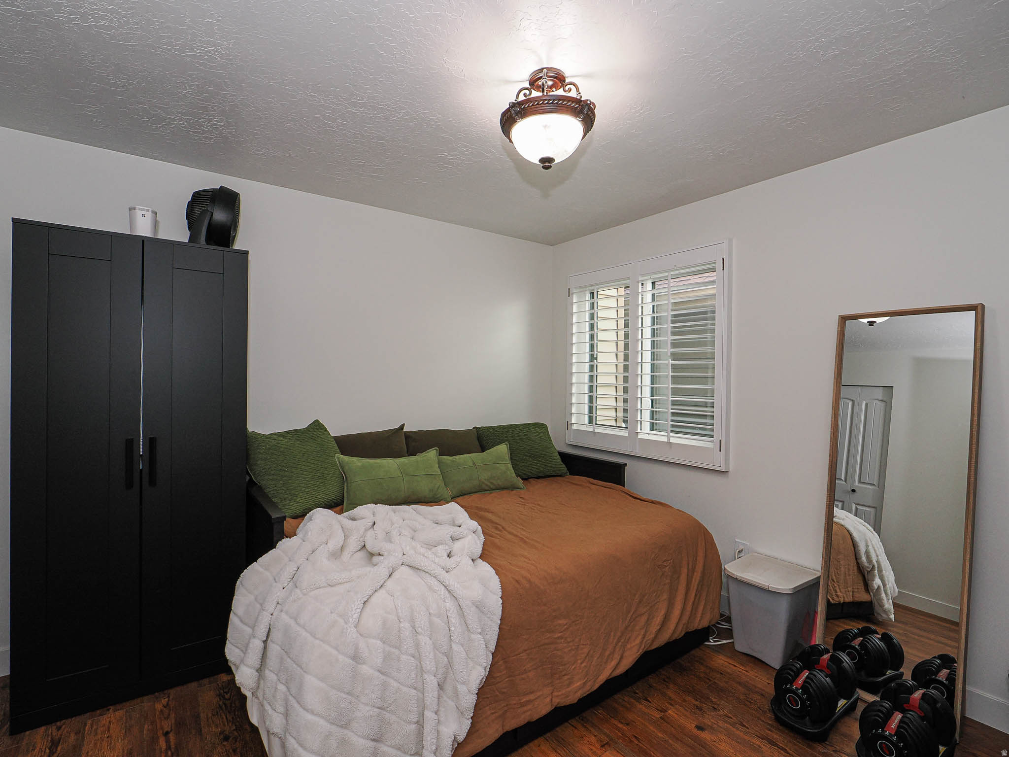 IMPERIAL SQUARE #2 - Residential