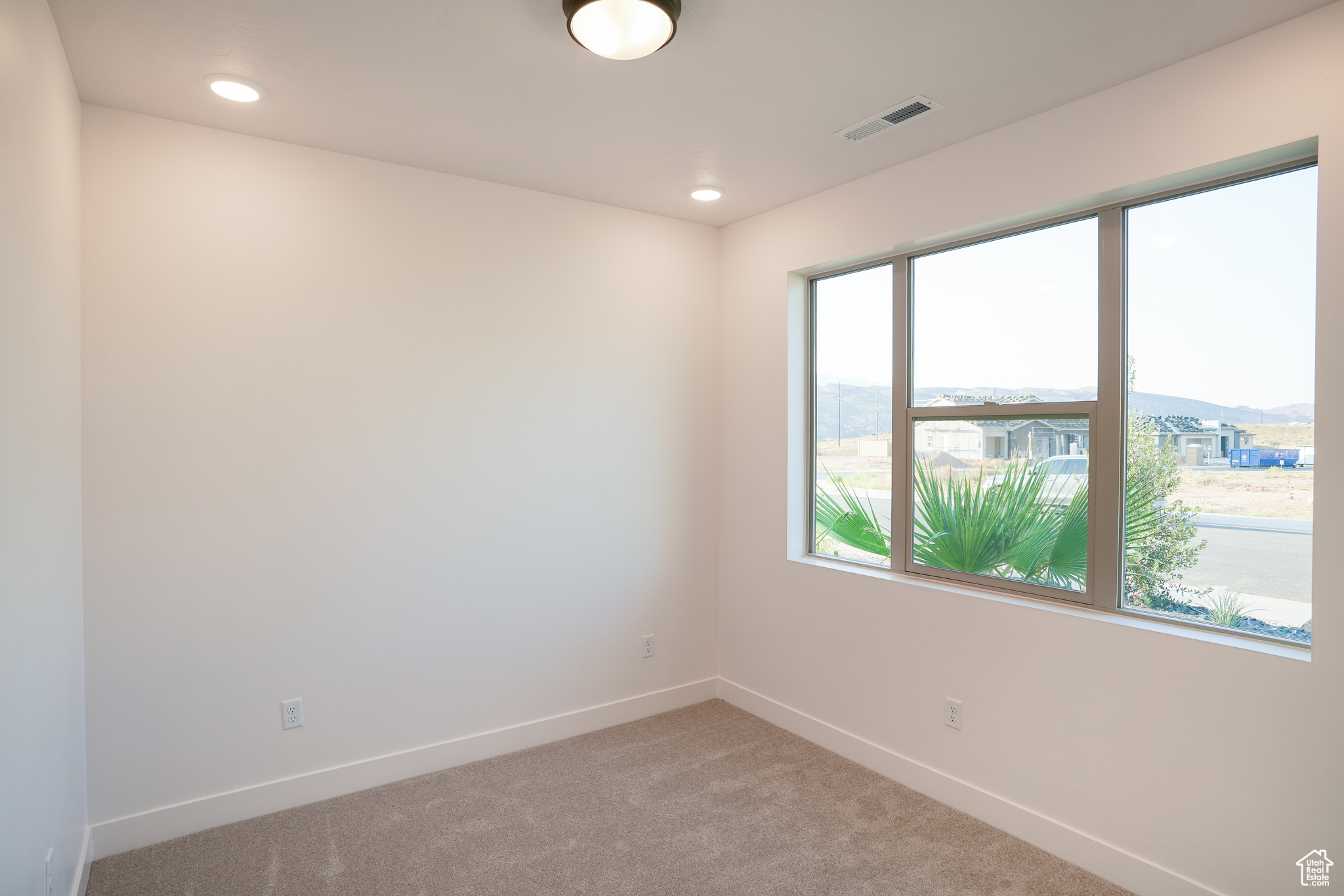 SANDS COVE - Residential