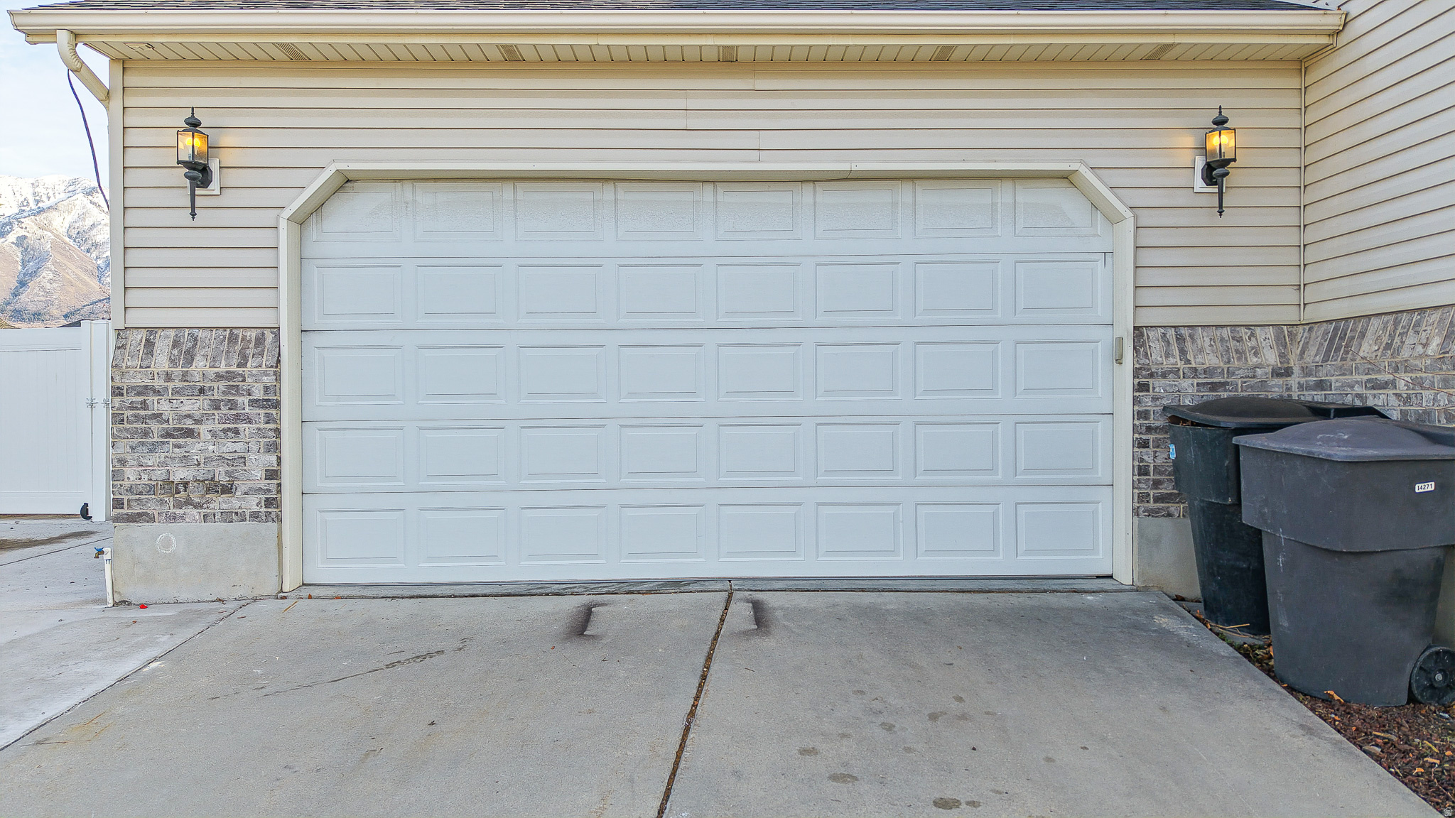 MOUNTAIN VIEW - Residential