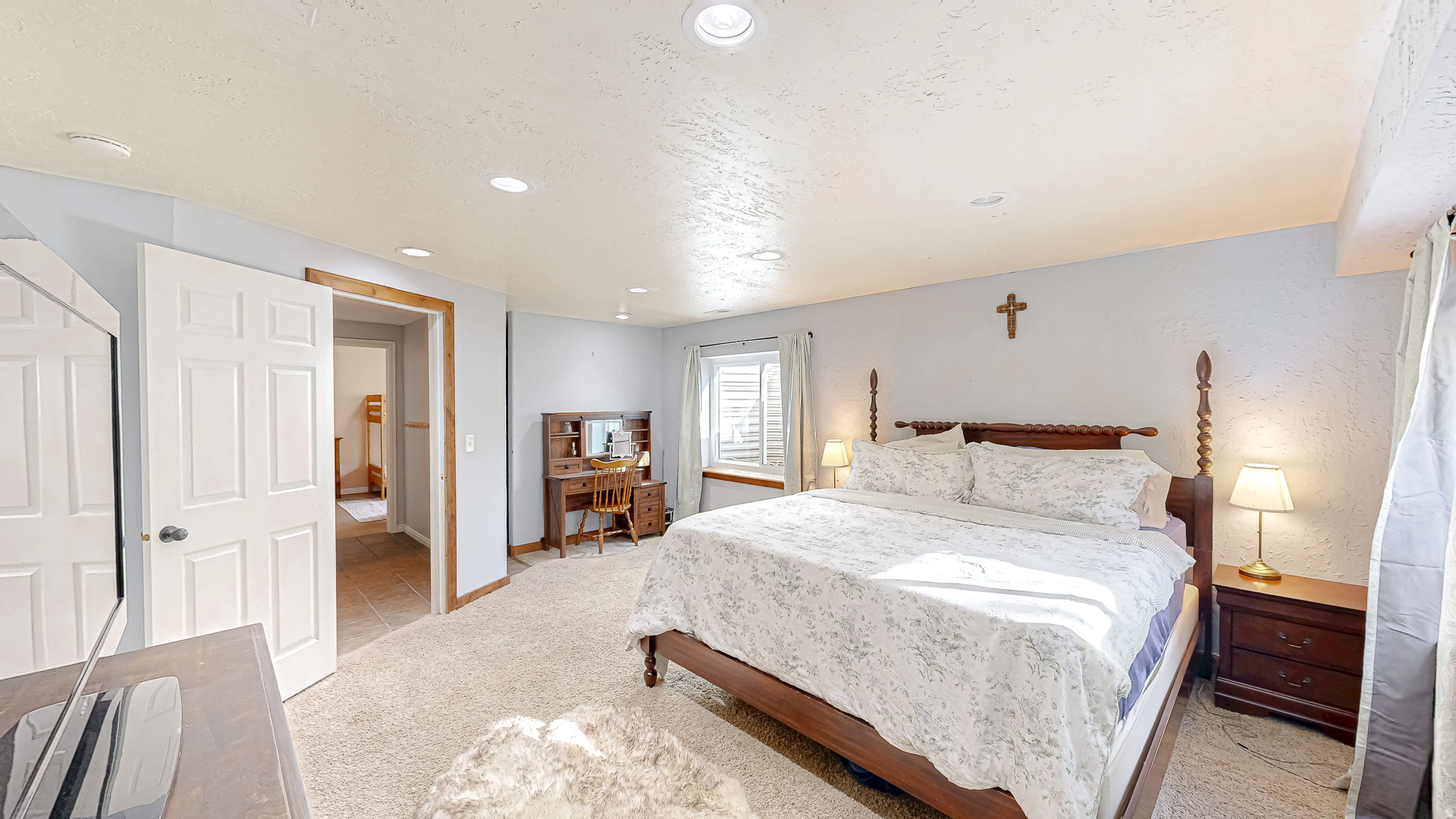 MOUNTAIN VIEW - Residential