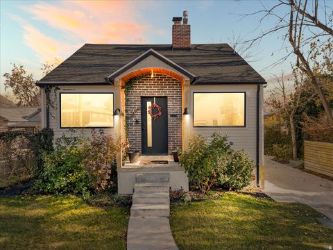 Tiny photo for 2595 S 800 E, Salt Lake City, UT 84106 (MLS # 2127344)