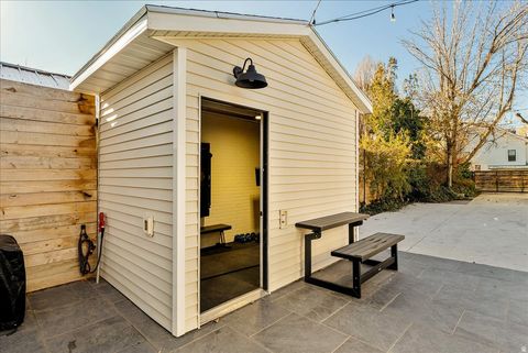 Tiny photo for 2595 S 800 E, Salt Lake City, UT 84106 (MLS # 2127344)